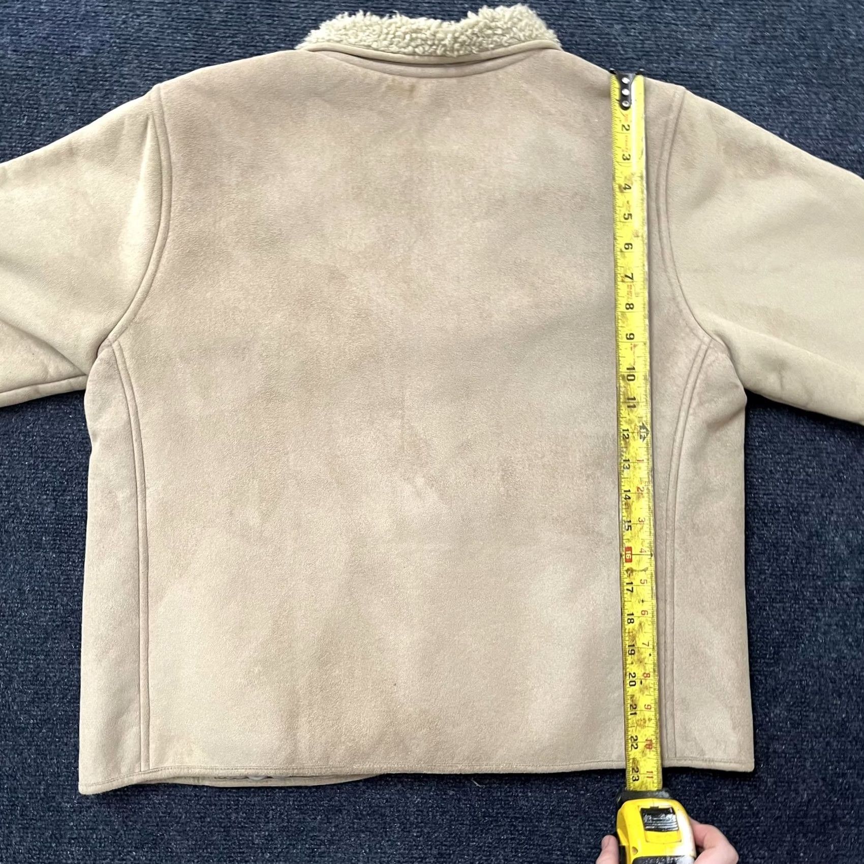 Vintage Woolrich Jacket Womens Medium Beige Faux Suede Sherpa Fleece Lined Button Front Size M / US 6-8 / IT 42-44 - 4 Thumbnail