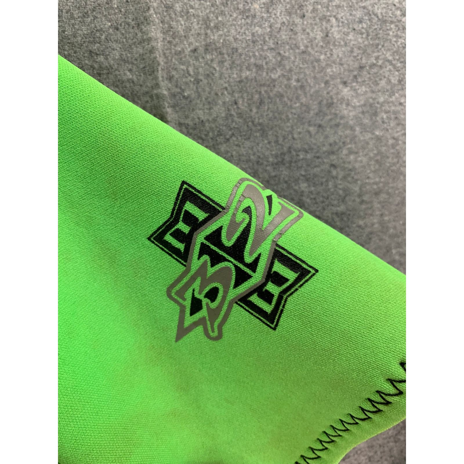 Body Glove Body Glove Wetsuit Mens Size Small Black Green Size US S / EU 44-46 / 1 - 8 Thumbnail