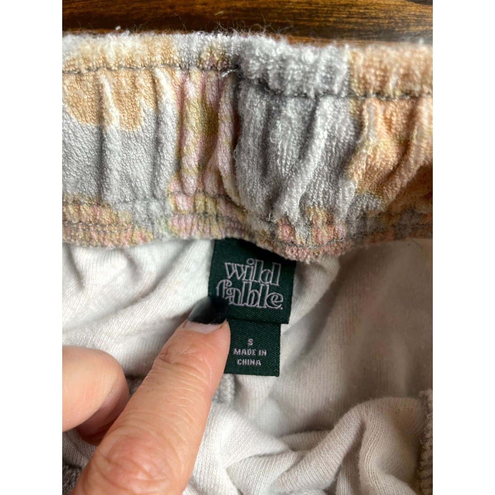 Vintage Wild Fable Shorts Women's S Pink Peach Gray Floral Lounge Terry Cloth Drawstring Size 28" / US 6 / IT 42 - 7 Thumbnail