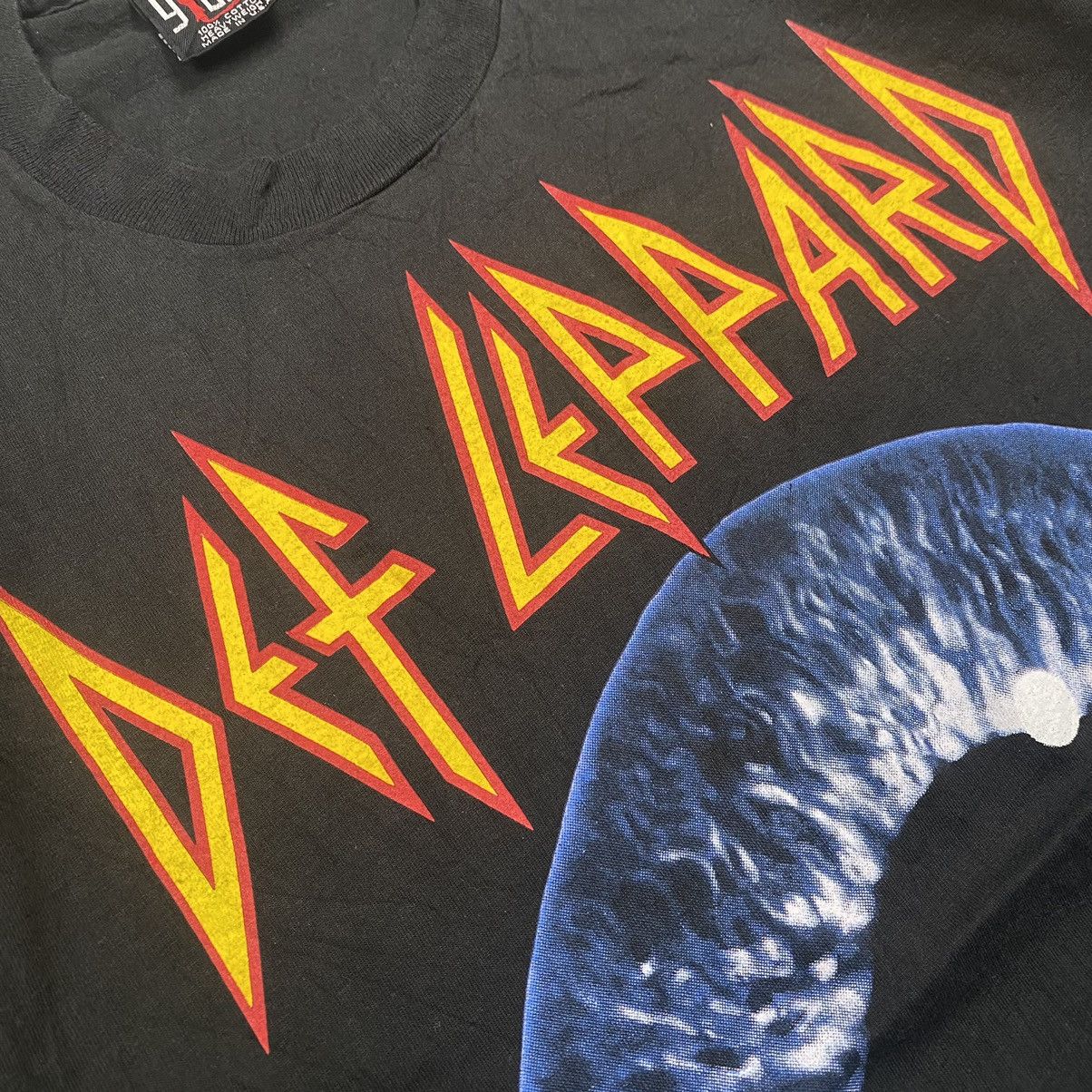 Giant Grail💥1993 Def Leppard Adrenalize Album Tee Size US M / EU 48-50 / 2 - 3 Thumbnail