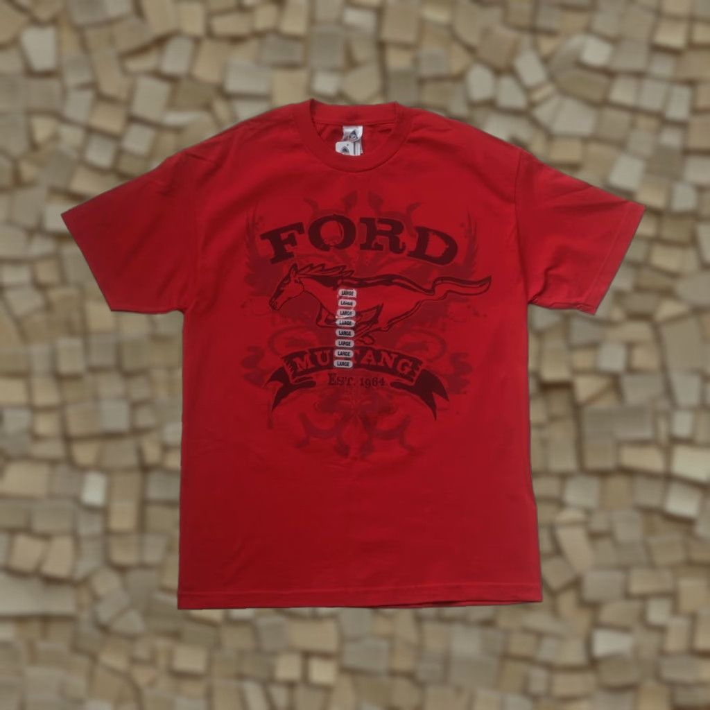 Ford FORD MUSTANG T-SHIRT RED GRAPHIC 90s VTG Y2K RETRO RACING CAR SIZE L MEN Shirt Mens Size US L / EU 52-54 / 3 - 1 Thumbnail