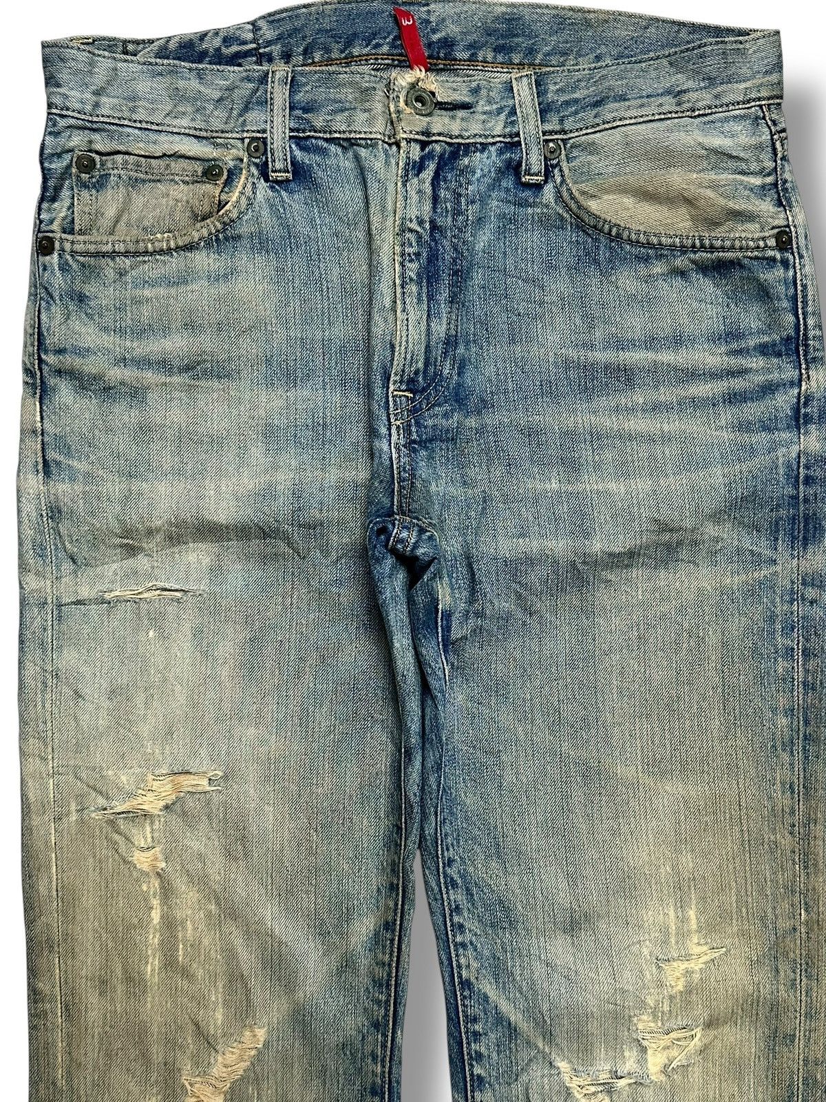 Uniqlo Uniqlo UJ Straight Leg Japan Jean Distressed & Mudwash Faded Size US 33 - 2 Thumbnail