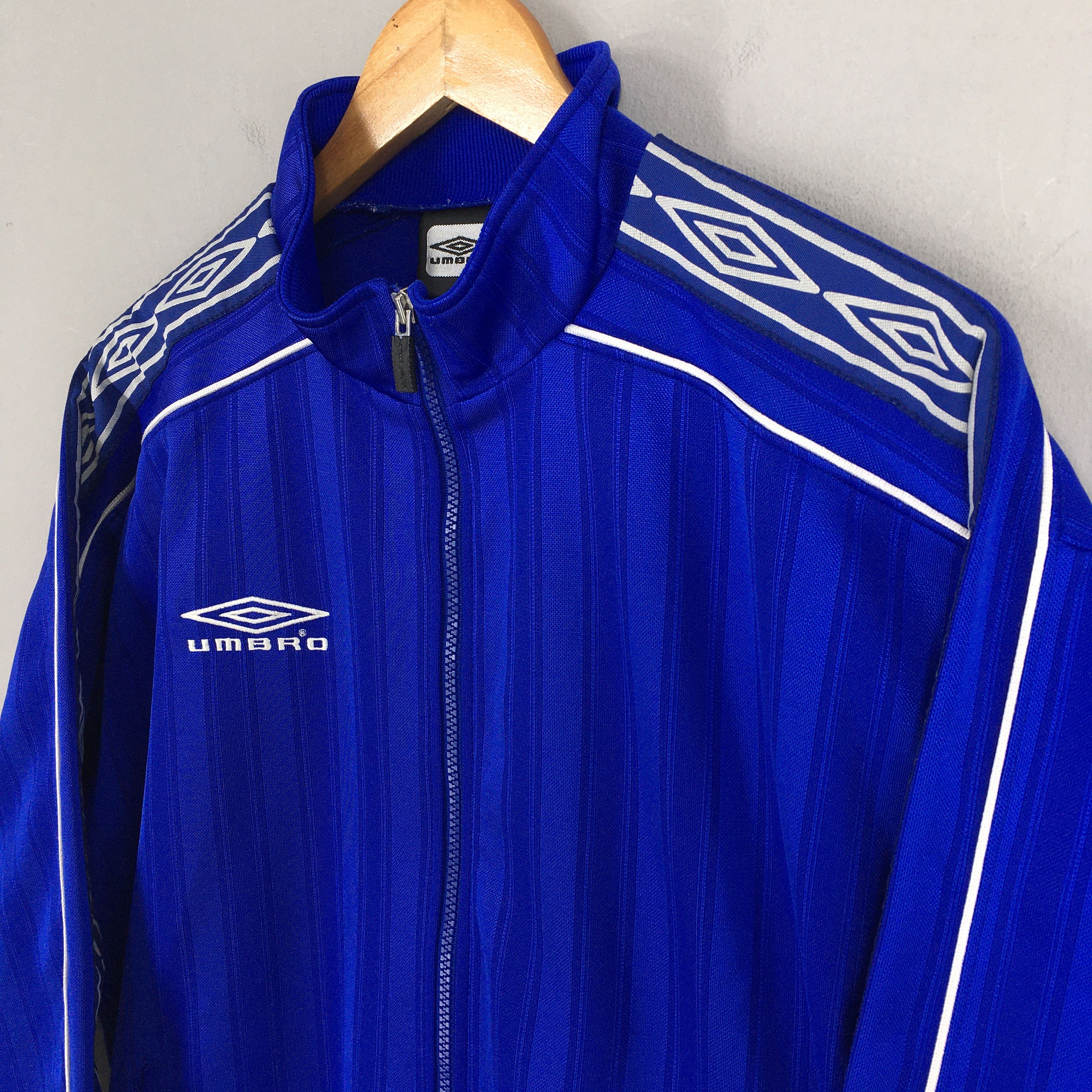 Umbro Vintage 90's Umbro Windbreaker Jacket Large Size US L / EU 52-54 / 3 - 5 Thumbnail
