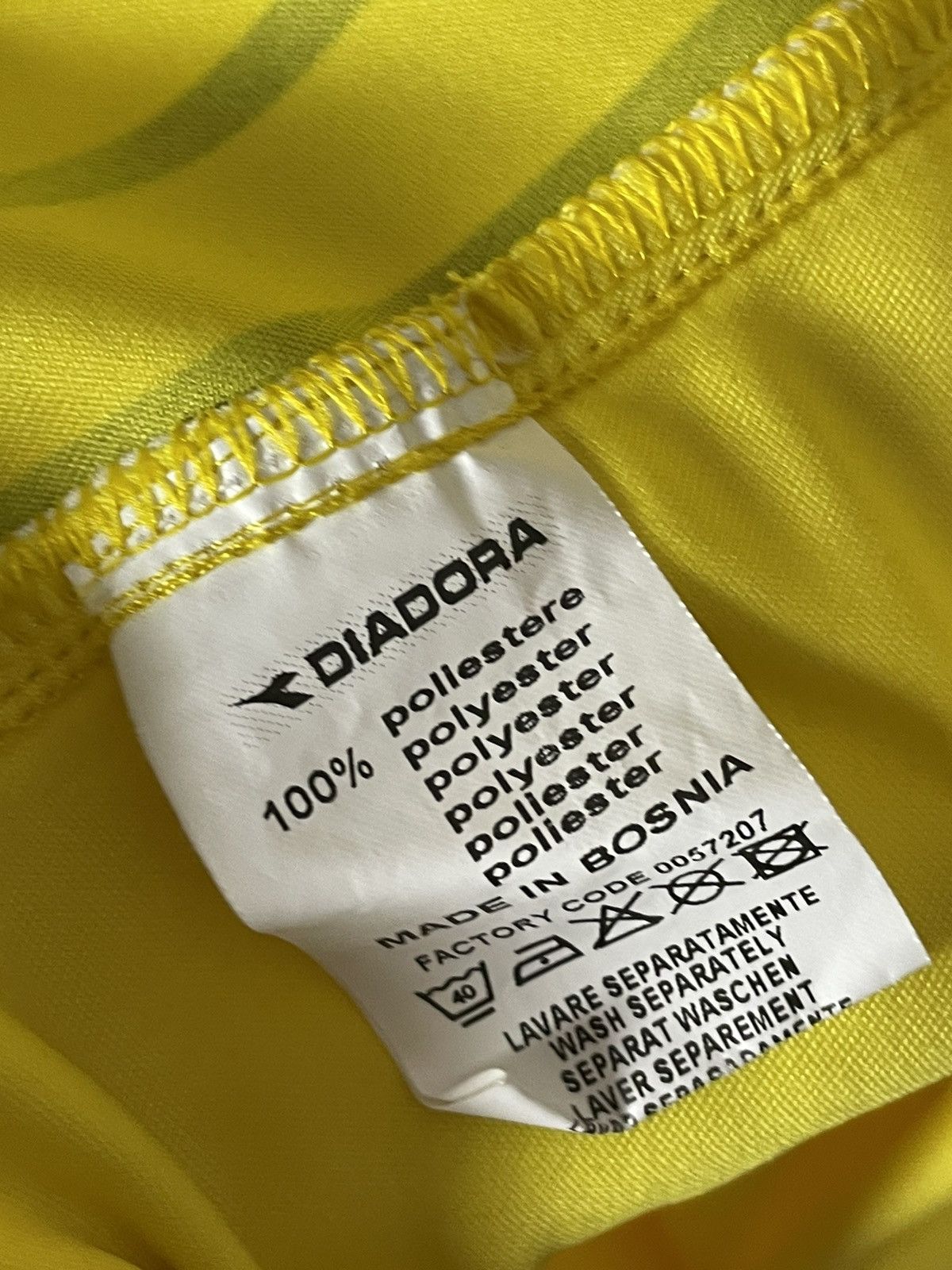 Diadora × Vintage BOAVISTA 2007 2008 Away Football Soccer Jersey Diadora Sz XL Size US XL / EU 56 / 4 - 15 Thumbnail