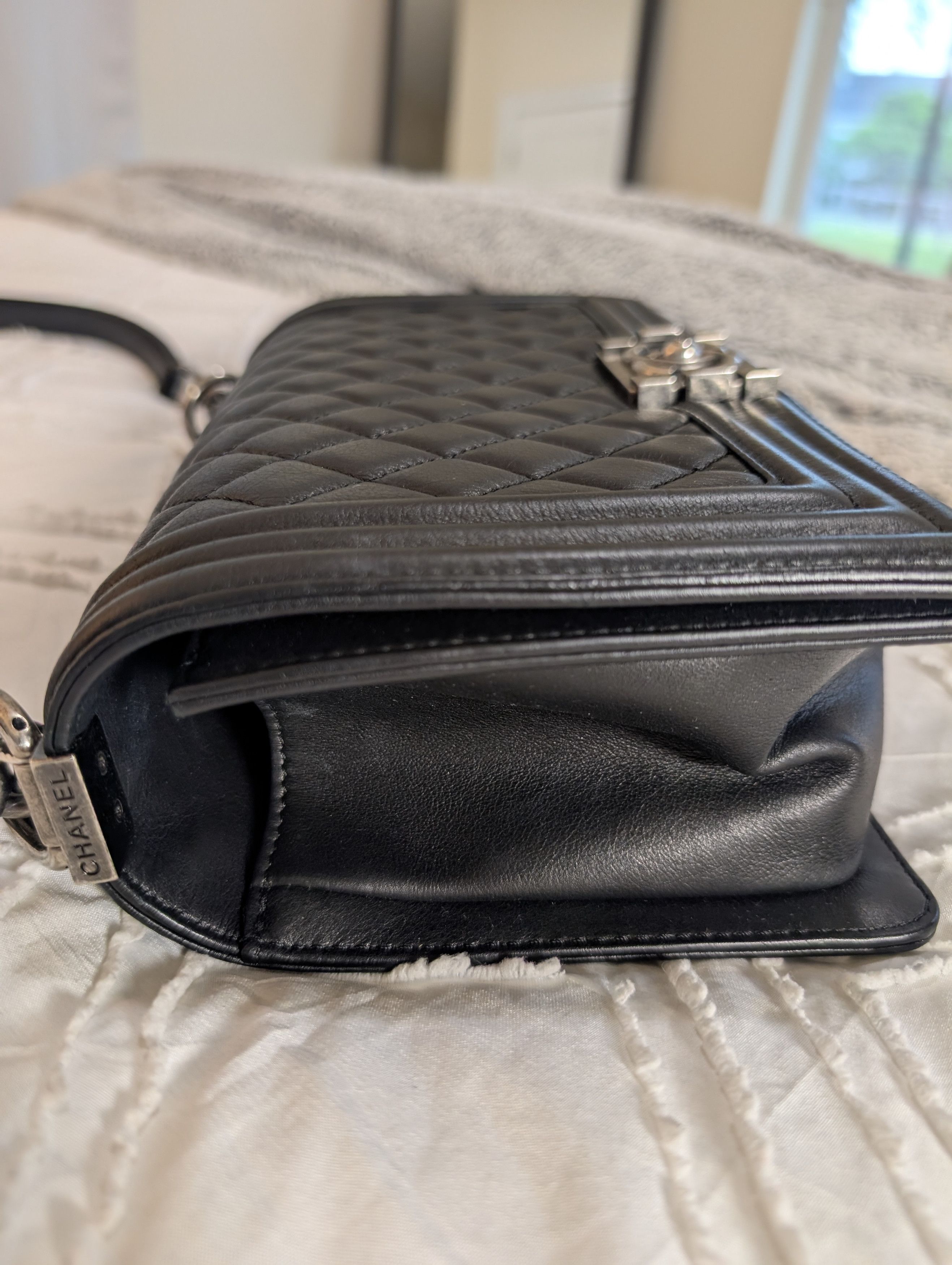 Chanel Chanel Black Quilted Lambskin Leather Boy Bag Size ONE SIZE - 17 Thumbnail