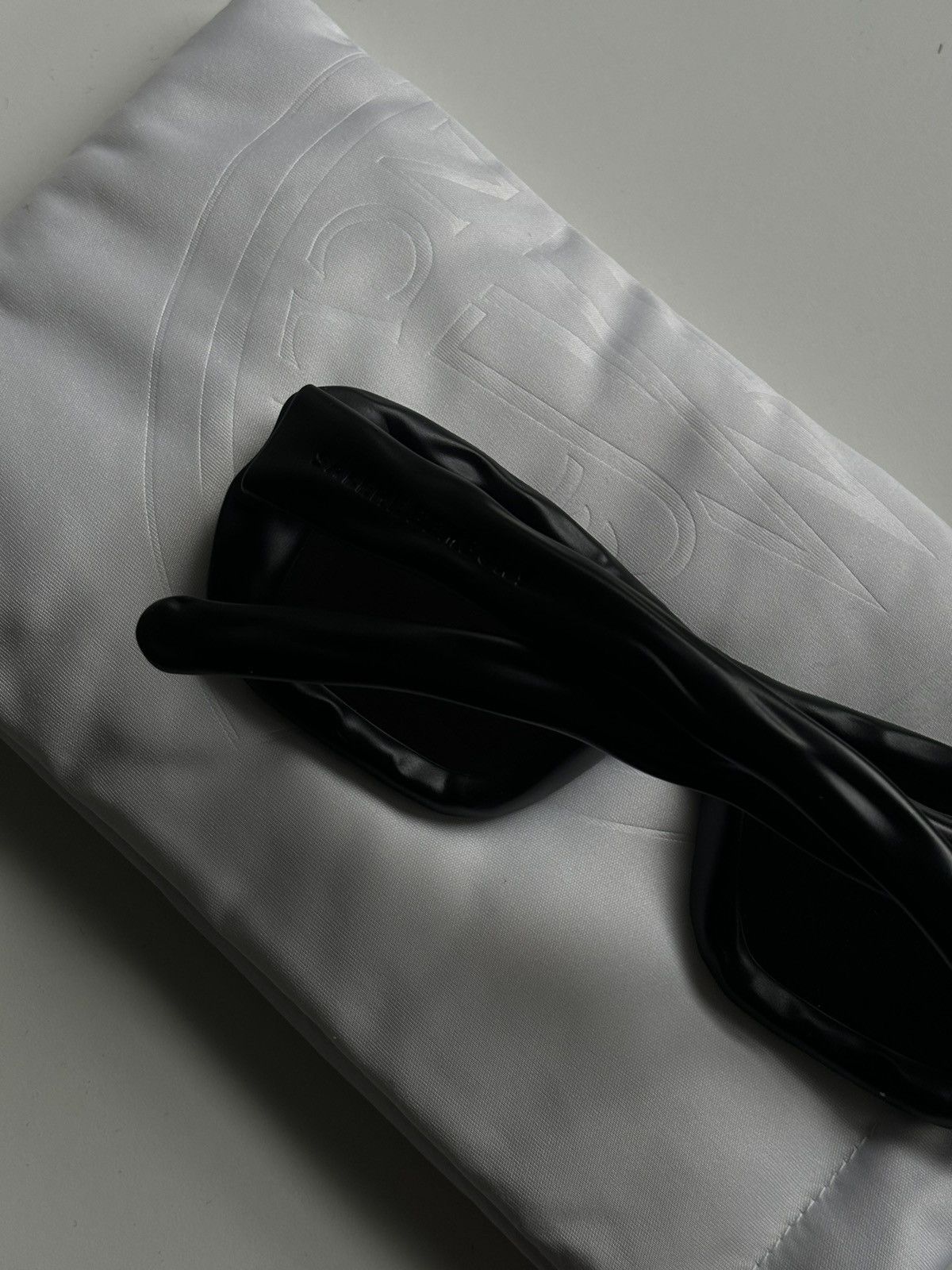 Moncler Moncler/Salehe Bembury Glasses. Size ONE SIZE - 9 Thumbnail