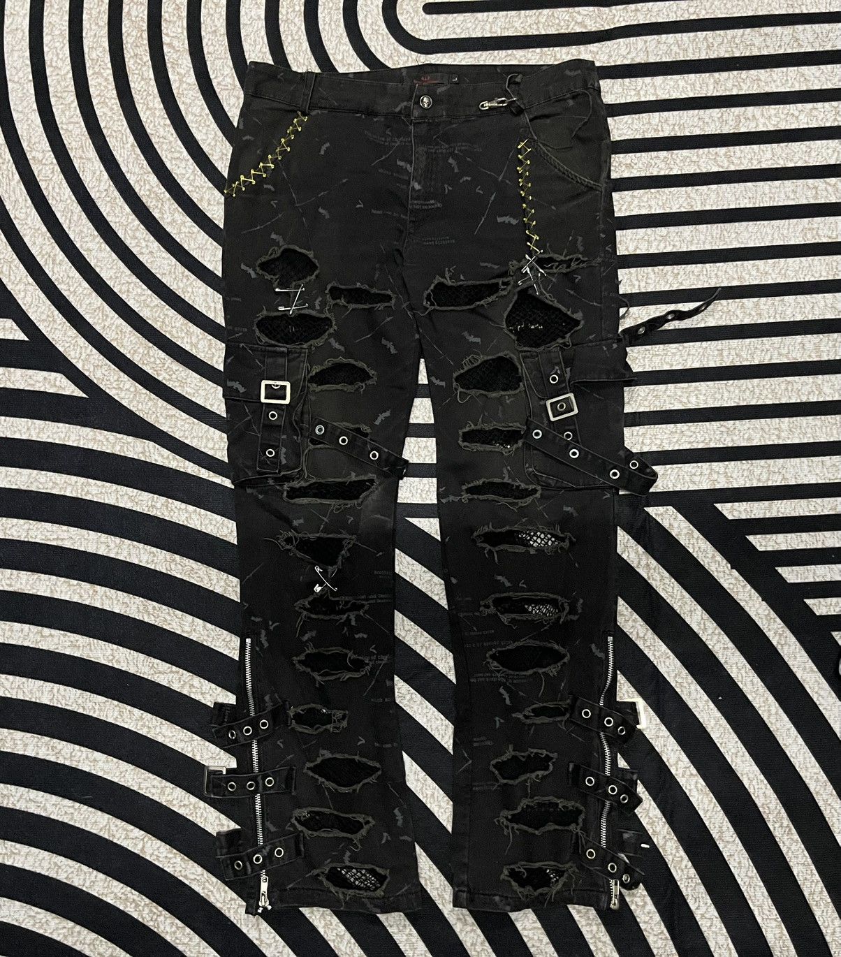 Japanese Brand 2000s GLP GOTHIC GRUNGE STYLE BONDAGE DISTRESSED PUNK Size US 35 - 1 Thumbnail