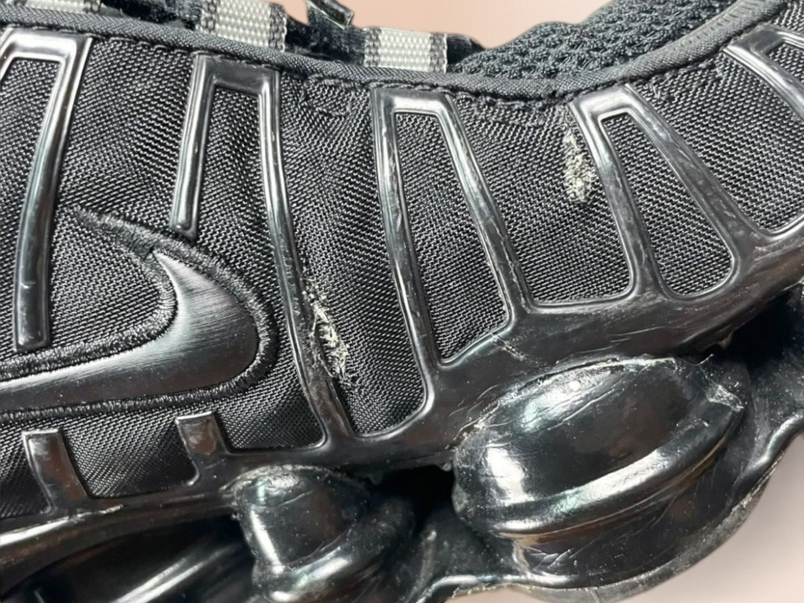 Nike Nike SHOX TL Triple Black Size US 7 / EU 40 - 14 Thumbnail