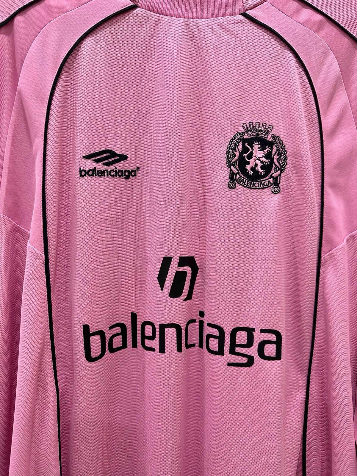 Balenciaga Balenciaga Pink Soccer Paris Jersey Longsleeve BNWT Size US M / EU 48-50 / 2 - 3 Thumbnail