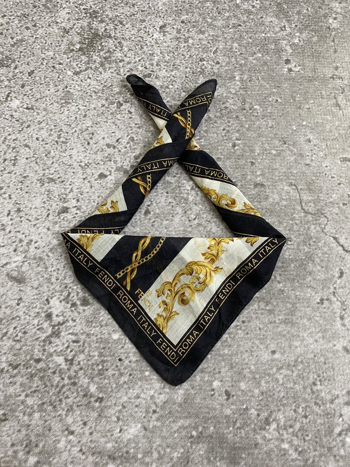 Fendi Fendi Handkerchief / Bandana / Neckerchief Size ONE SIZE - 1 Thumbnail