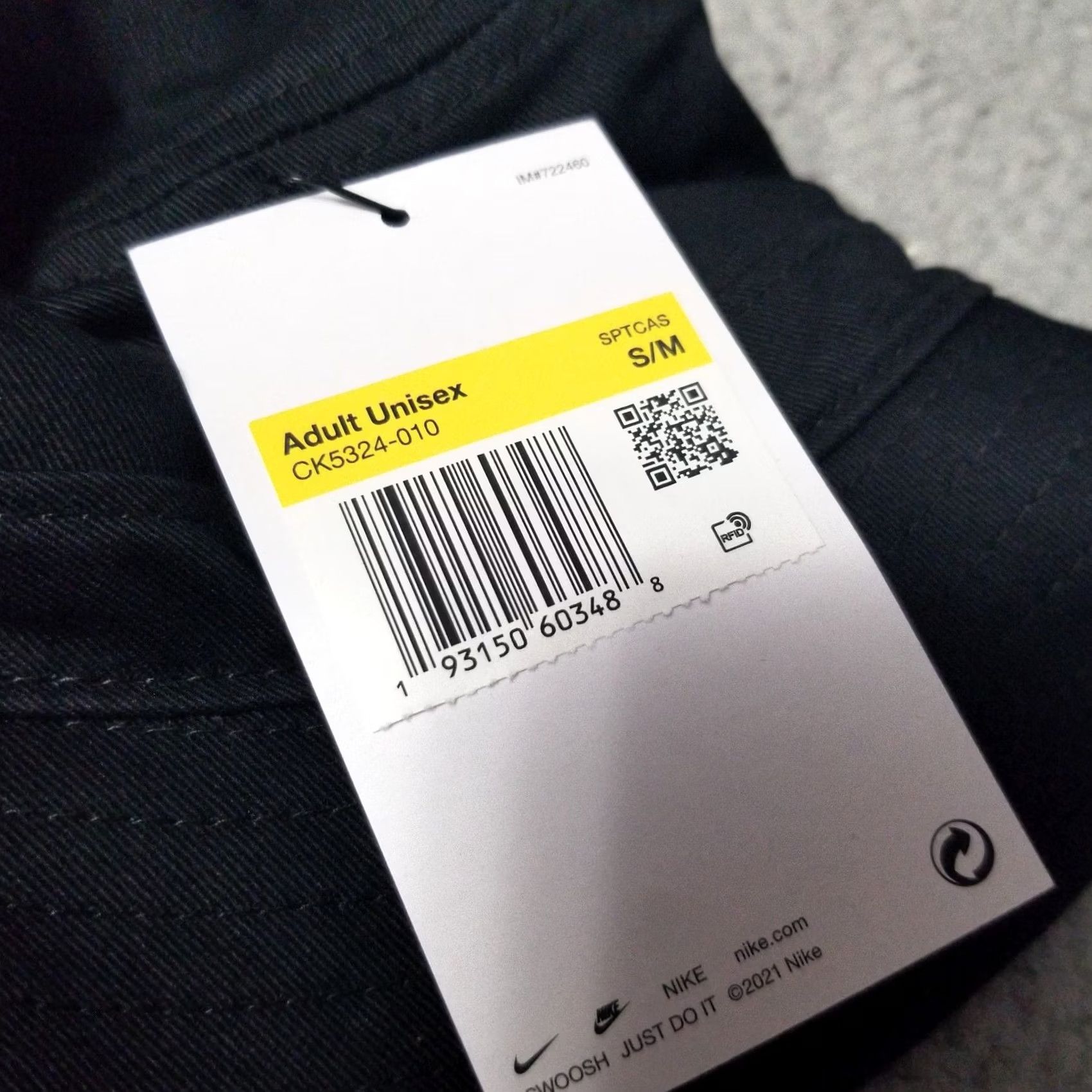 Nike Nike Unisex Sportswear Futura Core Triple Black Bucket Hat S/M CK5324-010 Size ONE SIZE - 2 Thumbnail
