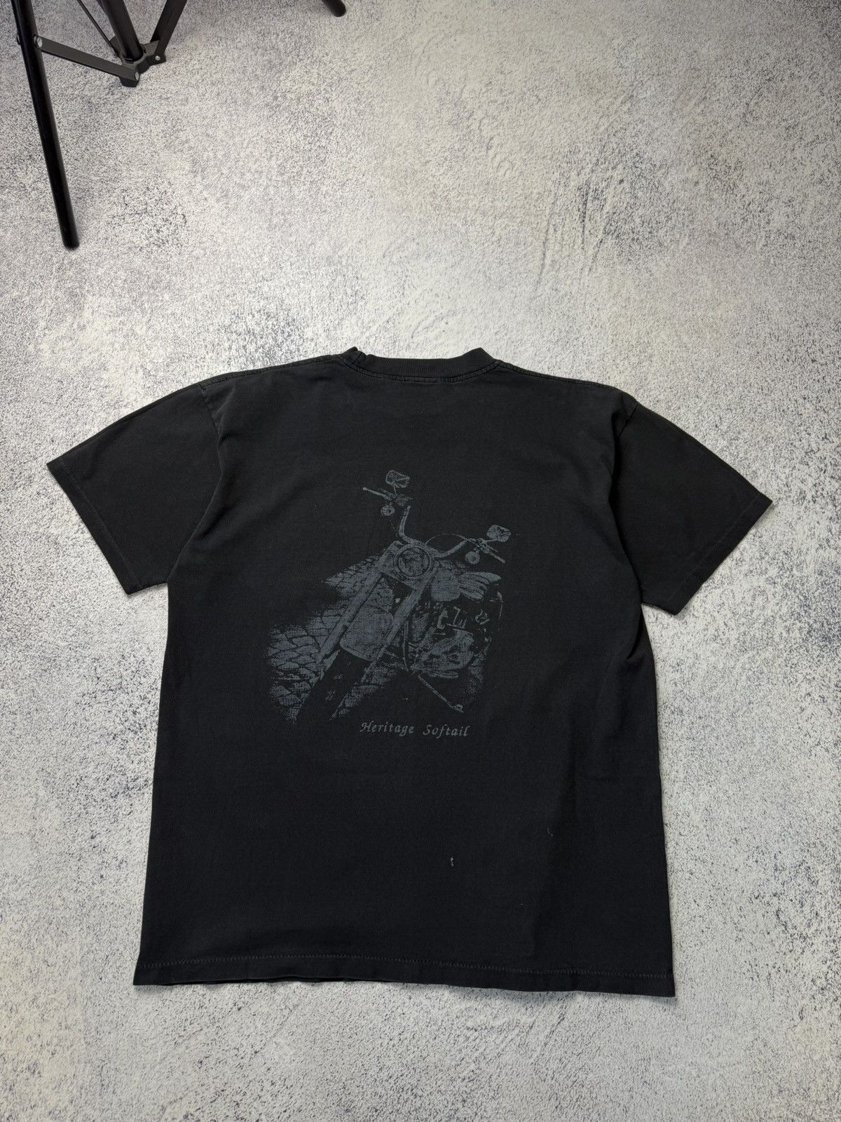 Harley Davidson Vintage Harley Davidson T Shirt One Hot Piece 80s signal Size US M / EU 48-50 / 2 - 9 Thumbnail