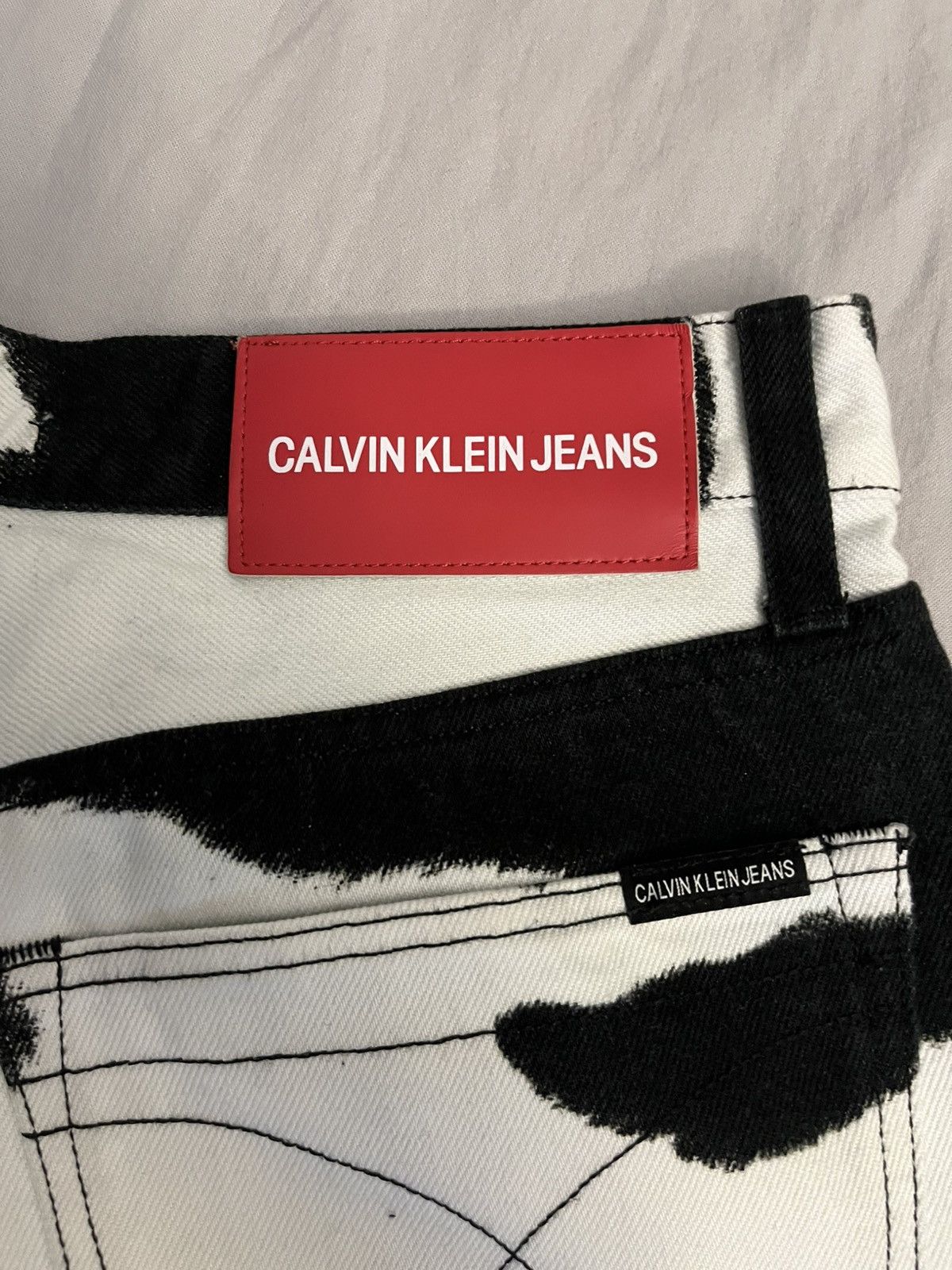 Calvin Klein Calvin klein cow camo pants Size US 32 / EU 48 - 9 Thumbnail