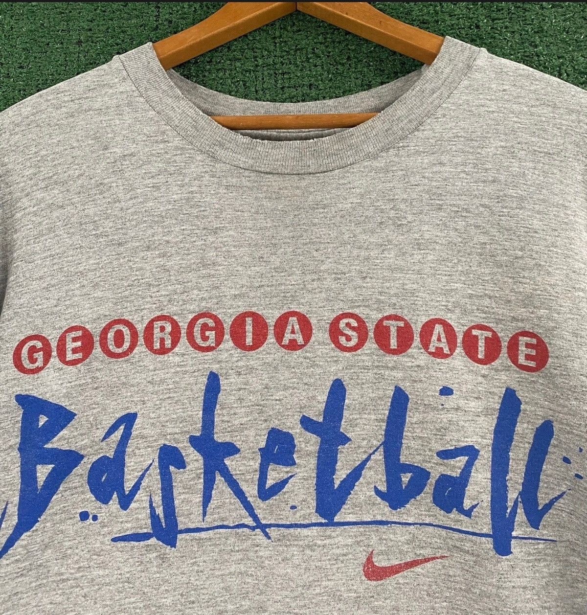 Nike VTG 90’s Nike Georgia State Basketball Distressed T-Shirt Size US XL / EU 56 / 4 - 2 Thumbnail