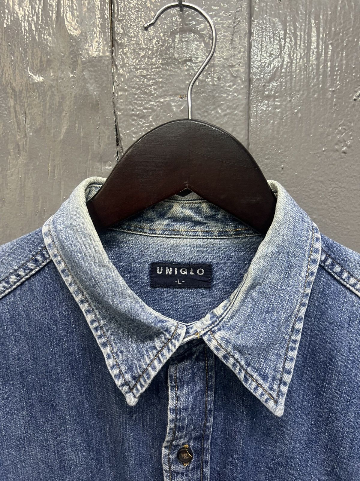 Uniqlo Uniqlo Denim Shirt Double Pocket Size US L / EU 52-54 / 3 - 5 Thumbnail
