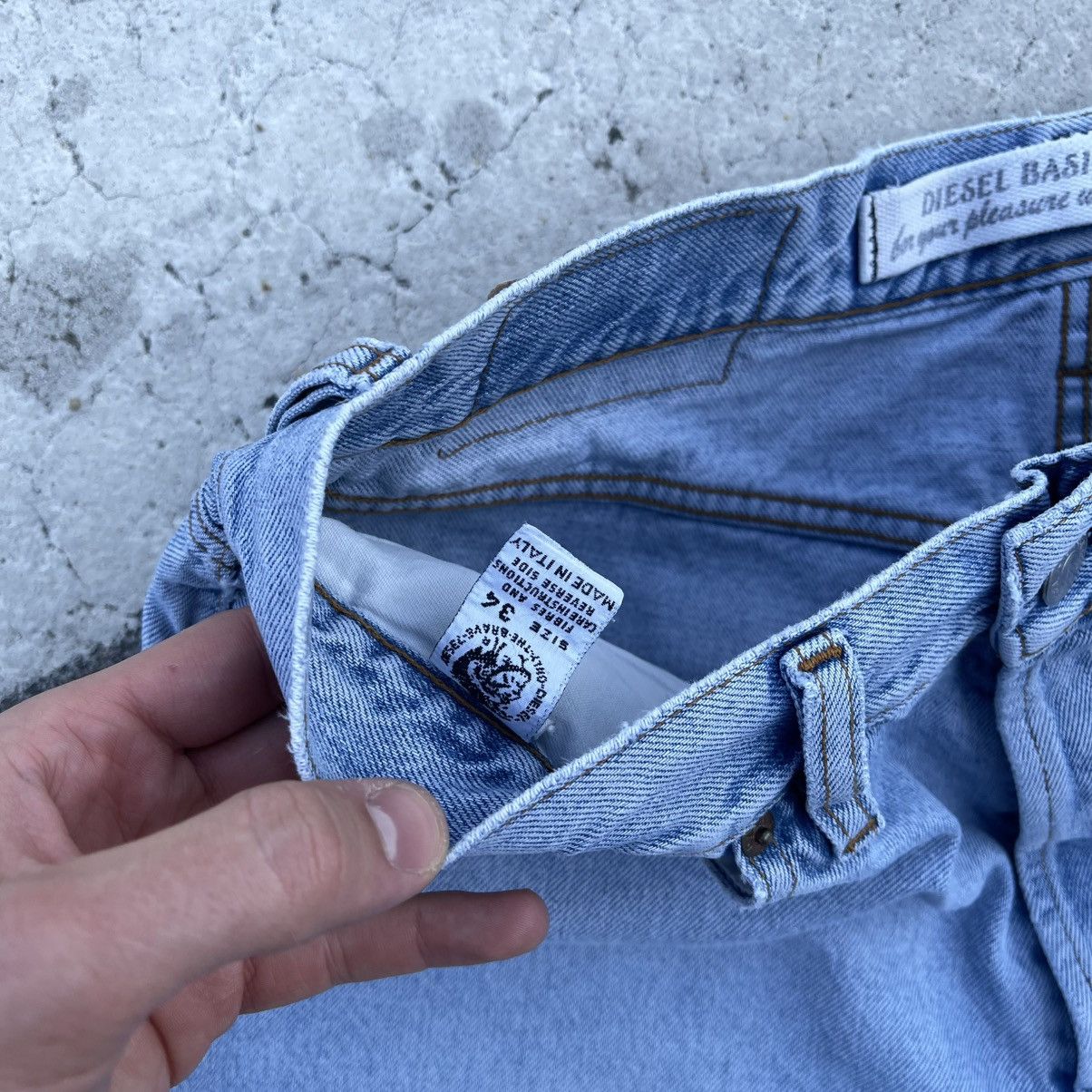 Diesel VINTAGE 90s DIESEL JORTS DENIM SHORTS JEANS HIGH QUALITY Size US 34 / EU 50 - 4 Thumbnail