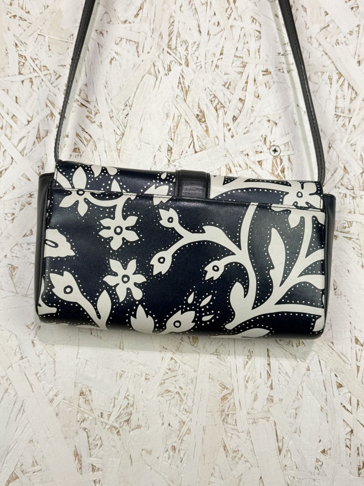 Vivienne Westwood Vivienne Westwood Floral Ornament Orb Shoulder Crossbody Bag Size ONE SIZE - 7 Thumbnail
