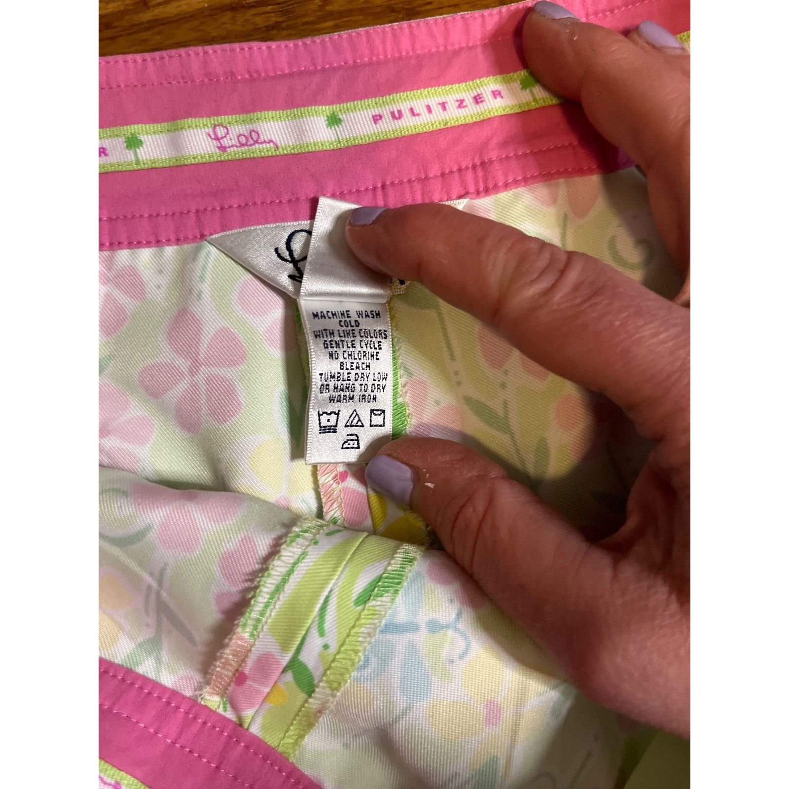 Lilly Pulitzer Lilly Pulitzer Eagle Skort “Palm Green Speck Print” size 6 Size 28" / US 6 / IT 42 - 10 Thumbnail