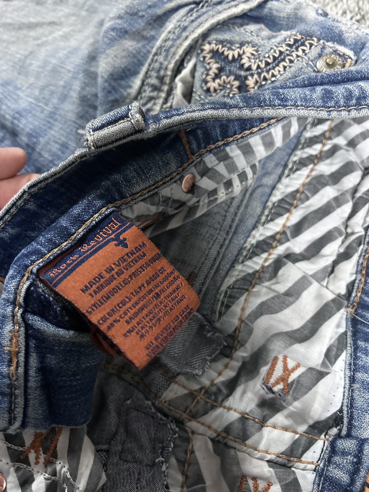 Rock Revival Rock Revival vintage blue jeans Y2K flared Tapy Size US 31 - 11 Thumbnail