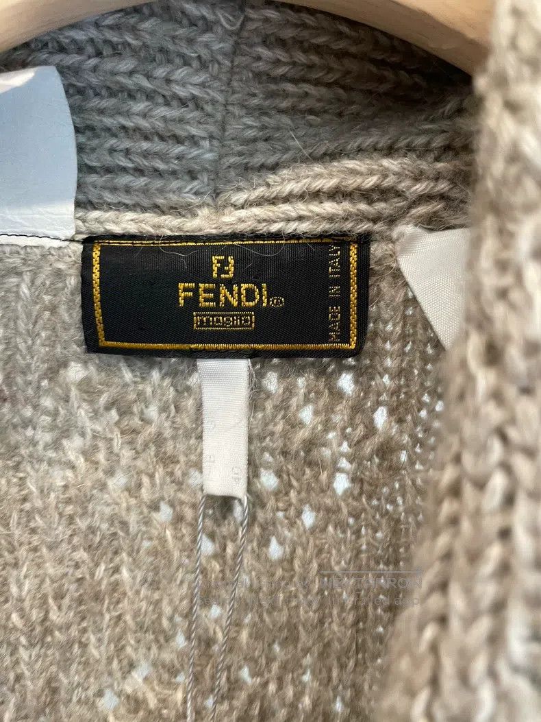 Fendi Fendi Gray cashmere cardigan sweater Size XS / US 0-2 / IT 36-38 - 3 Thumbnail