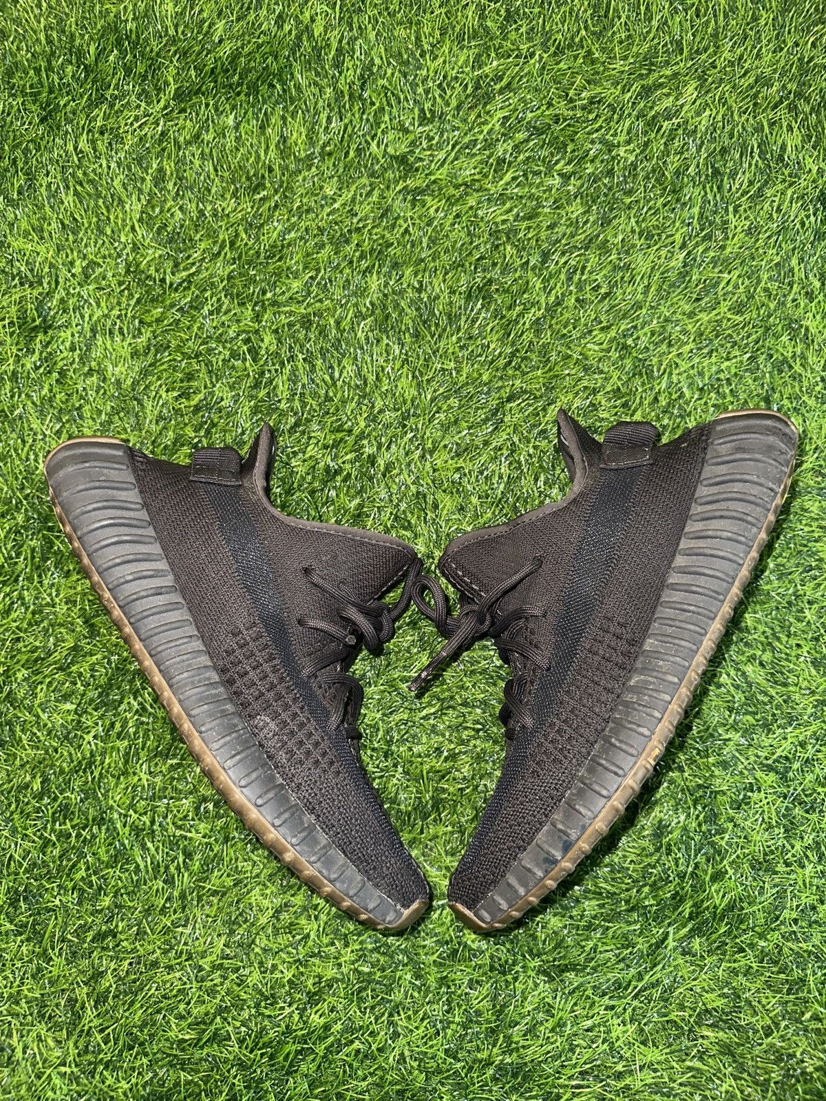 Yeezy Adidas yeezy kanye west 350 v2 black non reflective size 8 Size US 8 / EU 41 - 2 Thumbnail