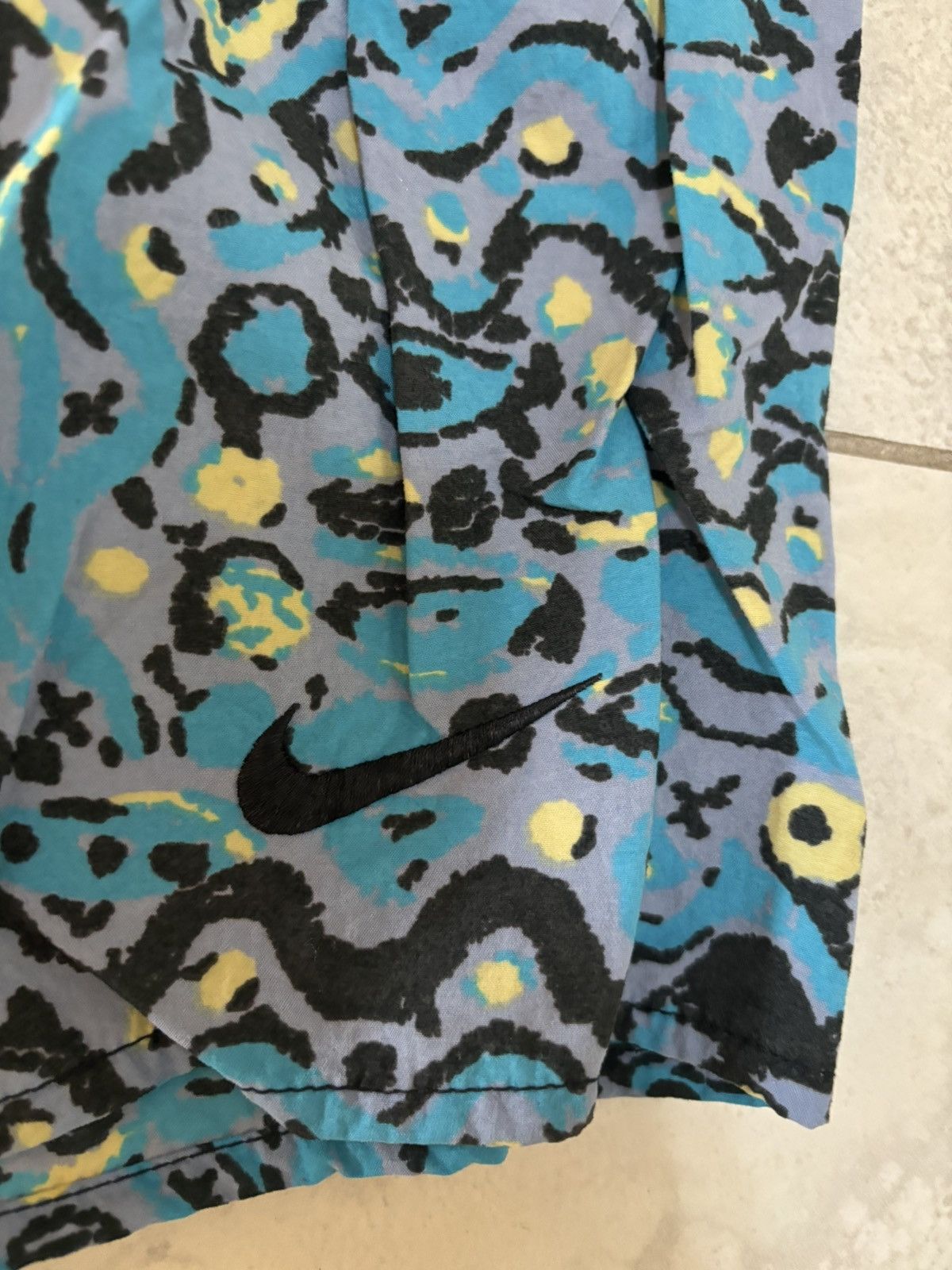 Nike Rare Vintage 90s Nike Starry Night Abstract Geometric Art Size US 30 / EU 46 - 2 Thumbnail