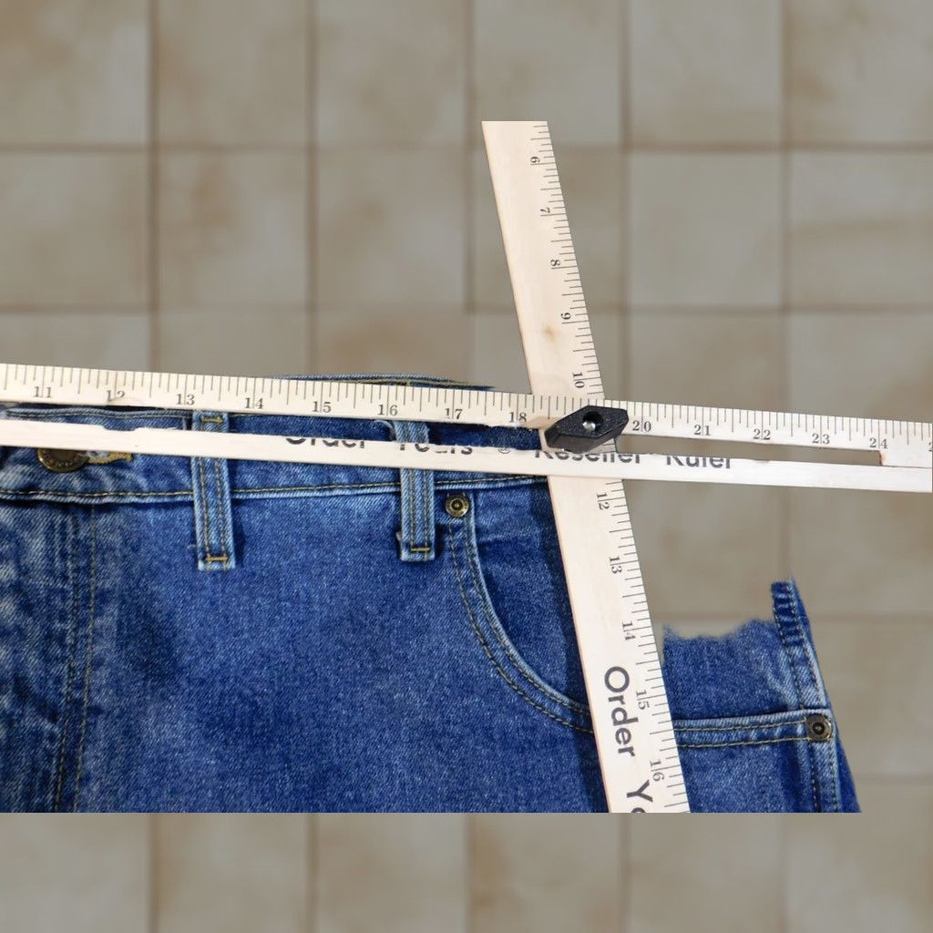 Wrangler Wrangler Jeans Mens 44x32 blue Straight Denim workwear Outdoors Cowboy Pockets Jeans Regular Mens Cowboy Size US 44 / EU 60 - 1 Thumbnail