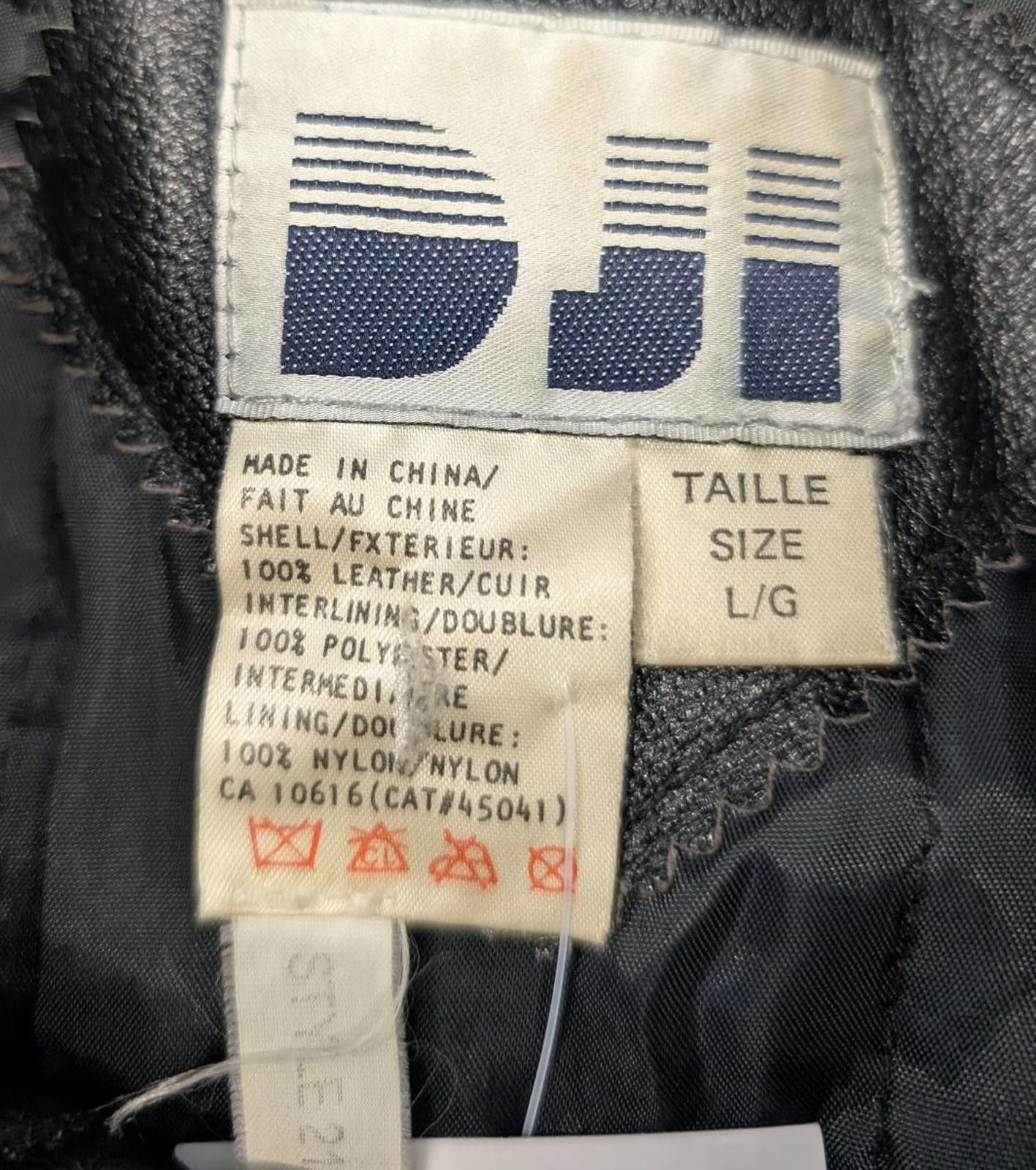 Vintage Vintage 80s DJI Black Leather Jacket w/ Jungle Pattern Size US L / EU 52-54 / 3 - 4 Thumbnail