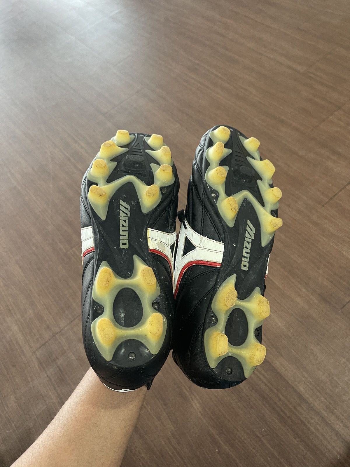 Mizuno Mizuno Quasar cup 5 Size US 8 / EU 41 - 7 Thumbnail