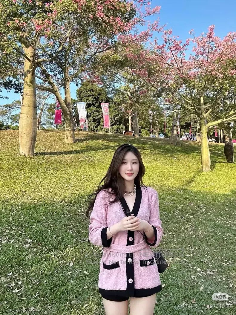 Chanel Chanel 24k pink and black colour block coat Size XS / US 0-2 / IT 36-38 - 3 Thumbnail