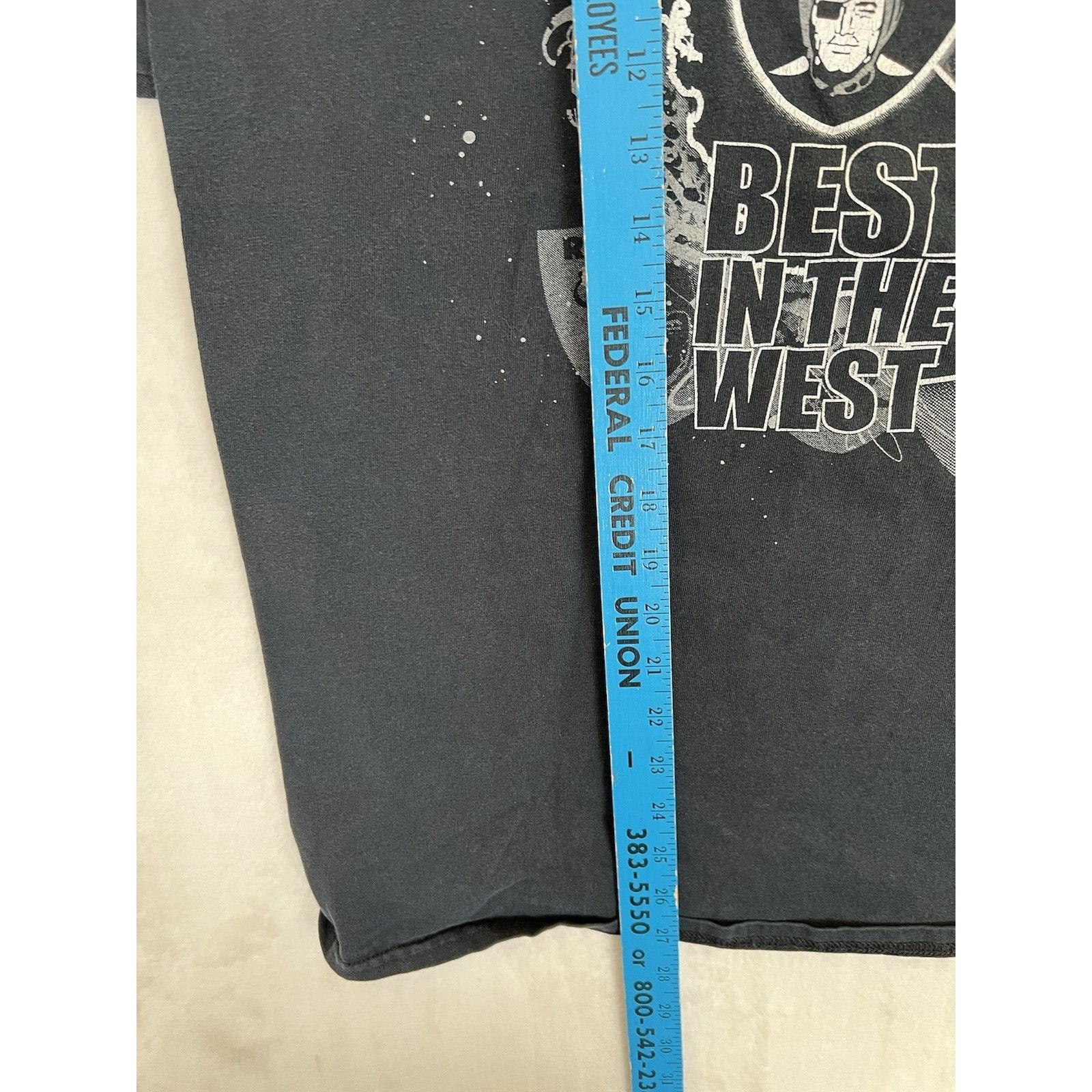 Gildan Vintage Oakland Raiders T-Shirt Size XL Y2K “Best In The Wes Size US XL / EU 56 / 4 - 6 Thumbnail