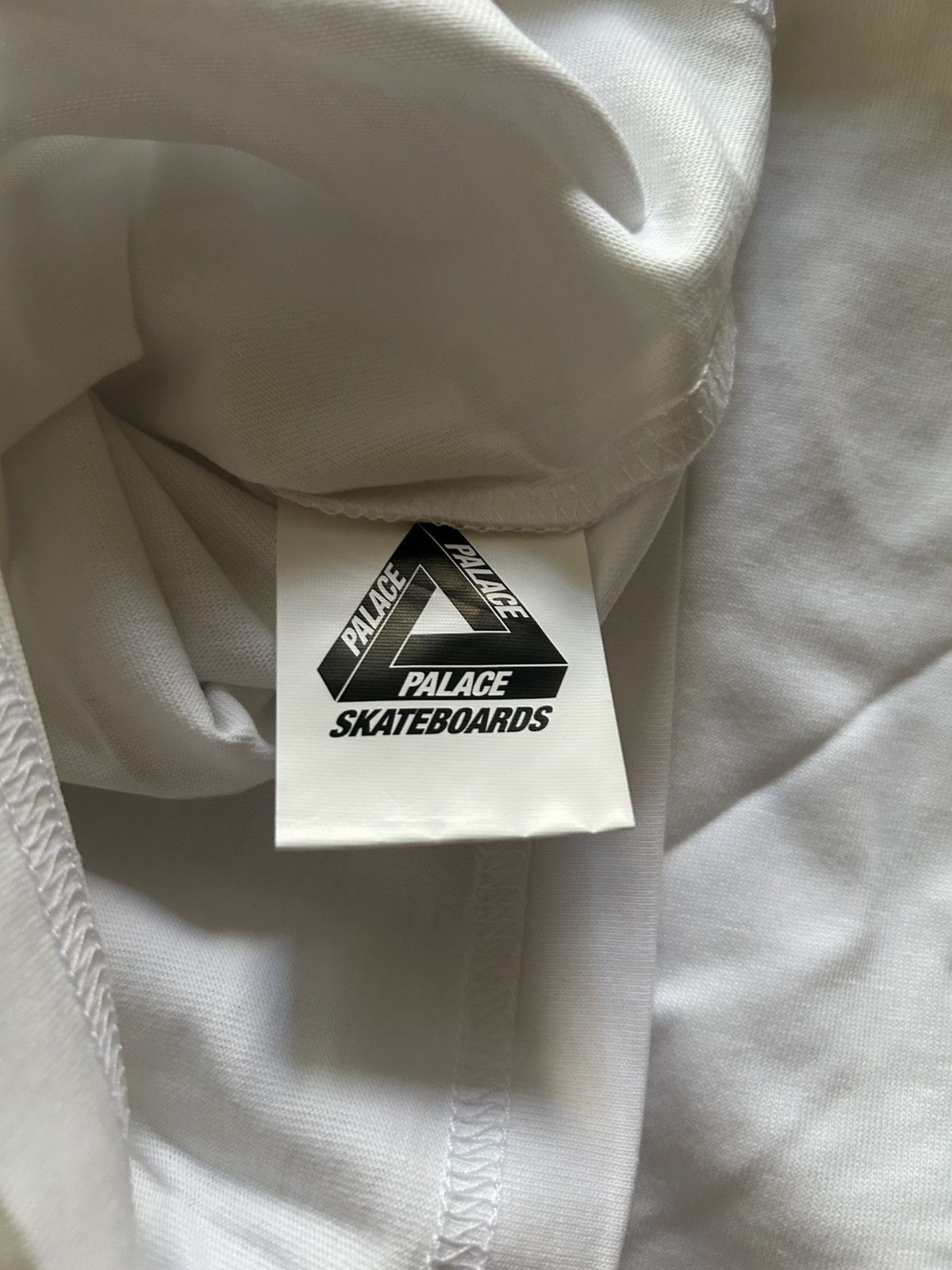 Palace Palace Chi-Ferg Shanghai Exclusive Tri Ferg White XL FW19 Size US XL / EU 56 / 4 - 10 Thumbnail