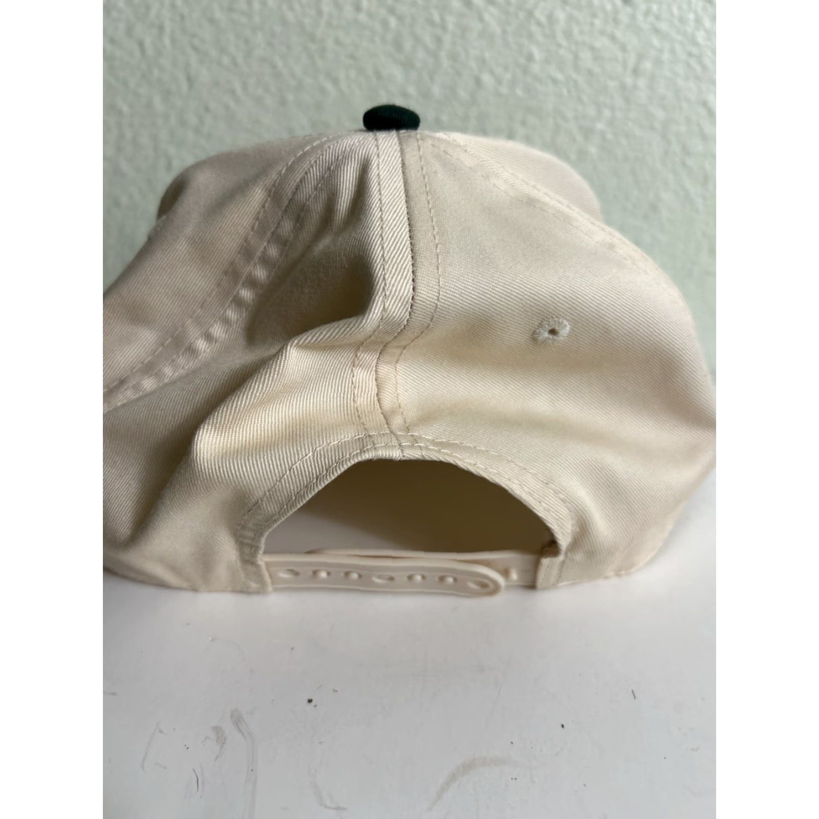 Vintage Visibly Toxic Bend ‘er Over SnapBack Baseball Hat Beige Green Adjustable Men’s Cap Shirtless? Size ONE SIZE - 7 Thumbnail