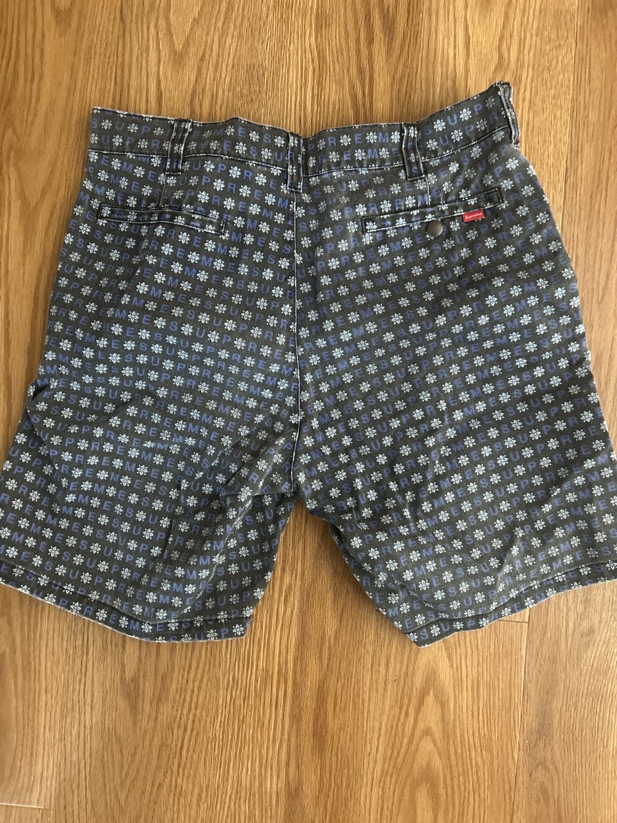 Supreme Supreme work short (SS19) black foulard Size US 32 / EU 48 - 3 Thumbnail