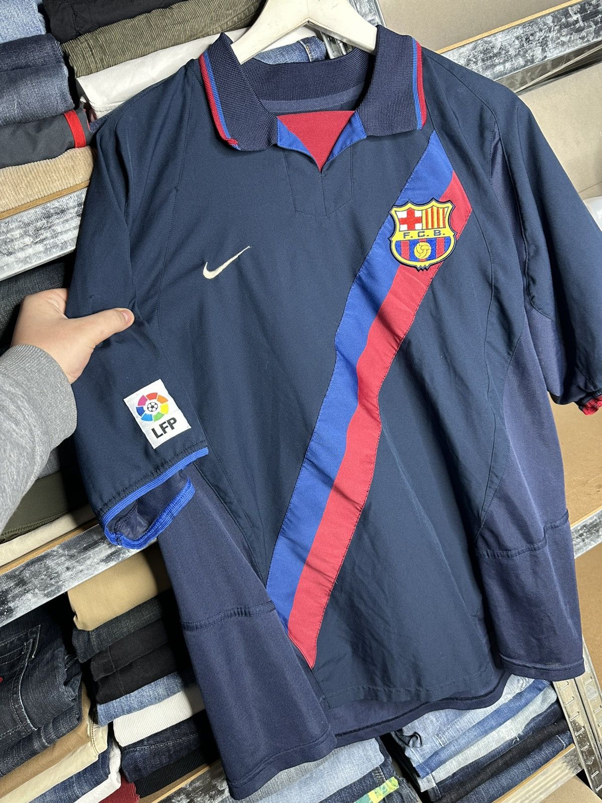 Nike #17 Mendieta Barcelona 2002/03/04 Nike Jersey Football Shirt Size US XL / EU 56 / 4 - 3 Thumbnail