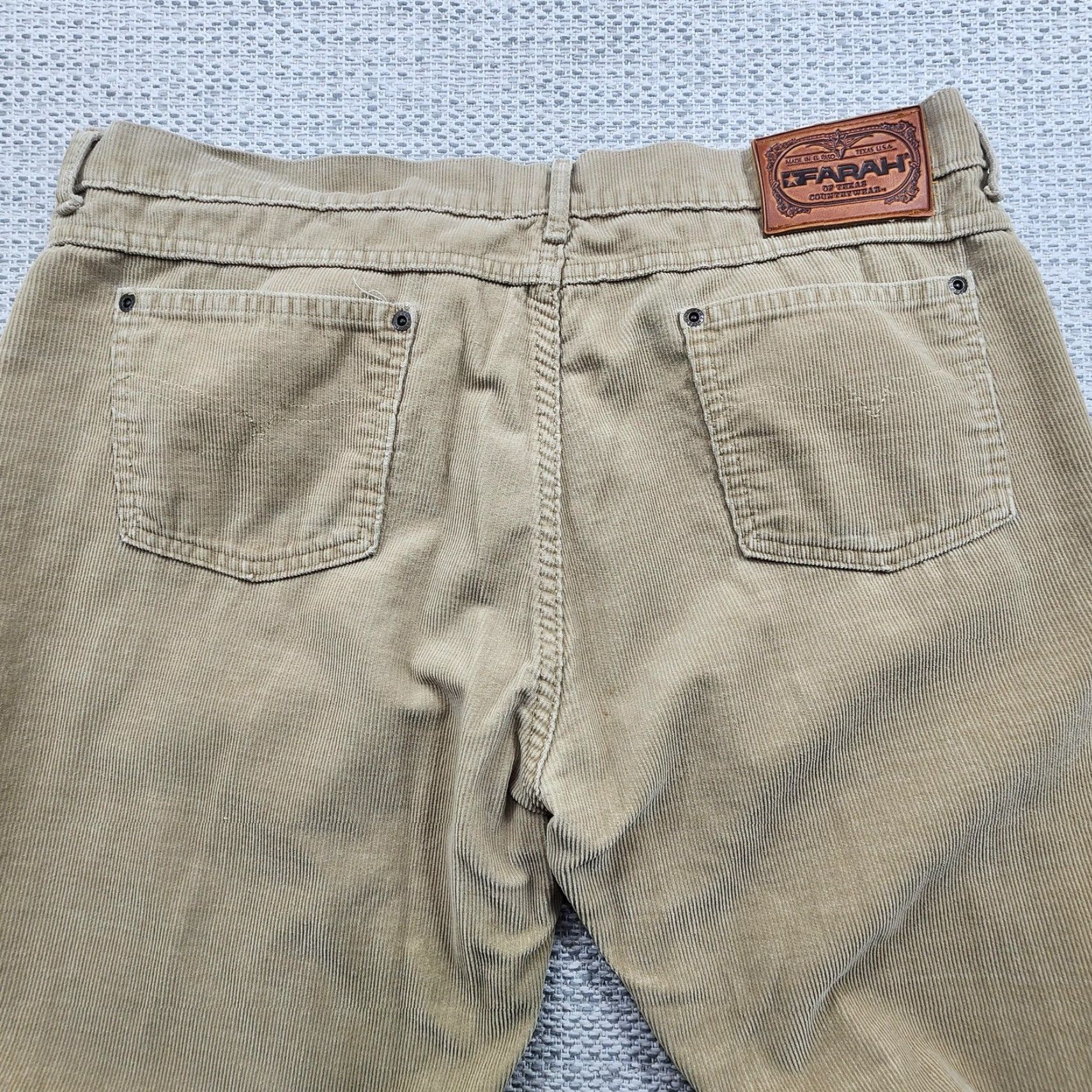 Farah VINTAGE Farah Pants Mens 36x30 Tan Corduroy Straight Leg Countrywear 90s USA Size US 36 / EU 52 - 3 Thumbnail