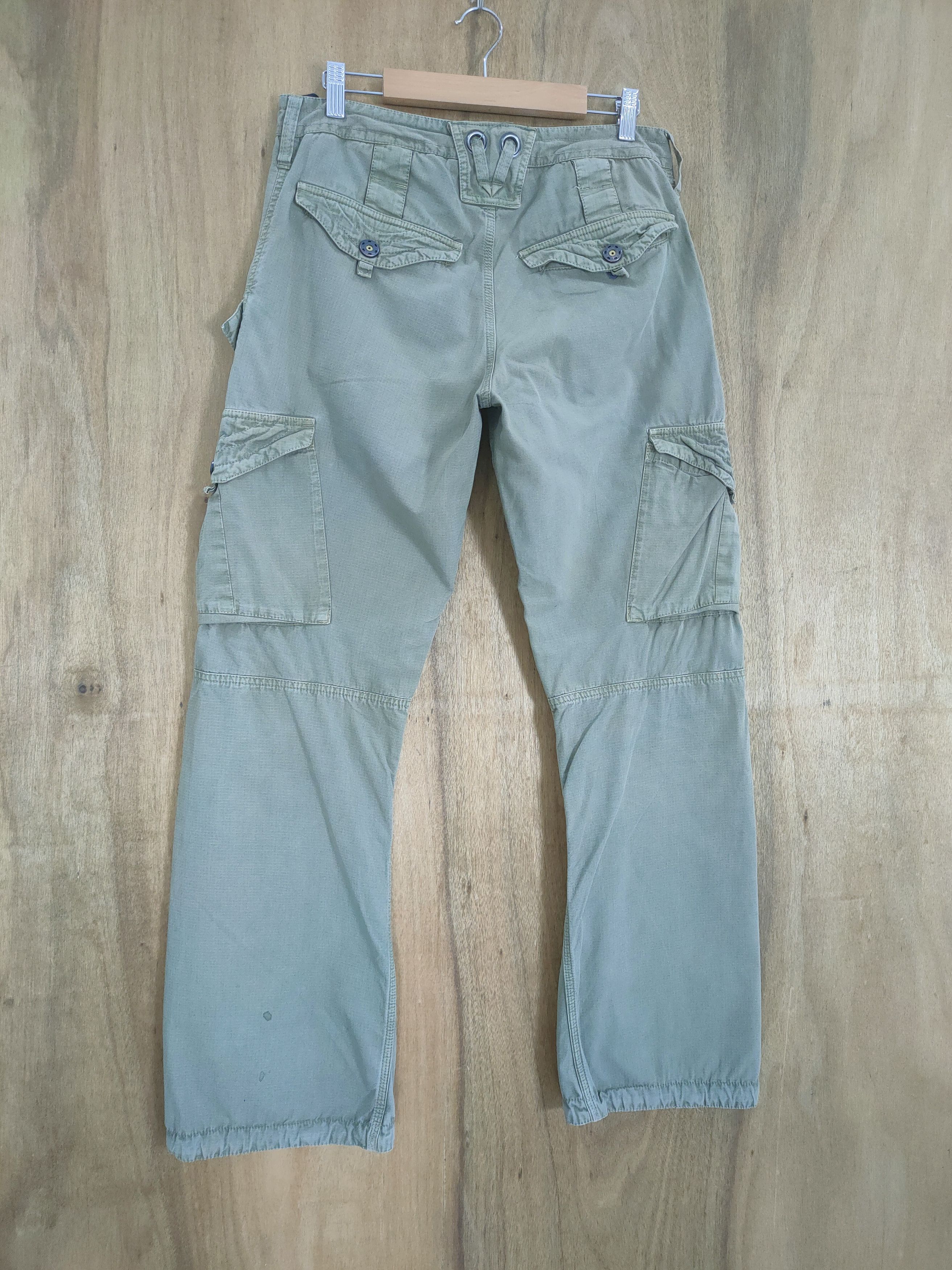 Japanese Brand VINTAGE 55D TWIS LEG FADED CARGO PANTS Size US 30 / EU 46 - 2 Thumbnail