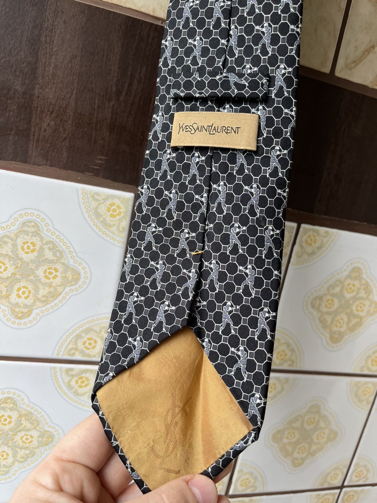 Yves Saint Laurent RARE exclusive Boxing man Yves Saint Laurent silk tie Size ONE SIZE - 4 Thumbnail