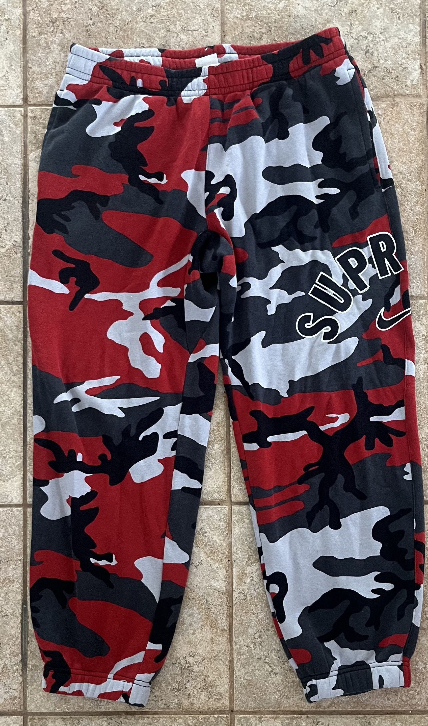 Nike Supreme Supreme Nike Arc Sweatpant Red Camo Grailed