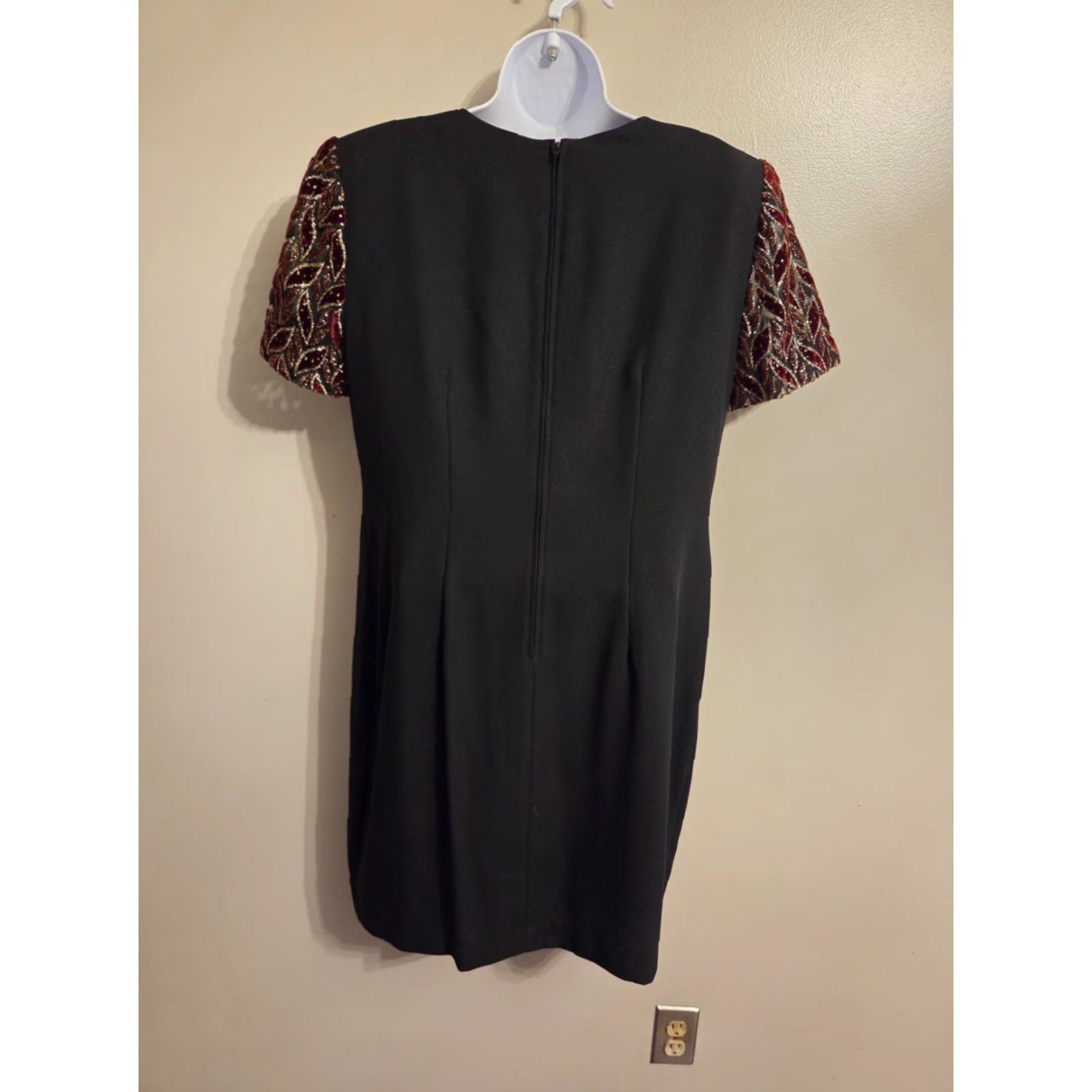 Velvet VINTAGE John Roberts Black Velvet Leaf Empire Waist Dress 14P 90s Petite Cocktail Womens Size XL / US 12-14 / IT 48-50 - 6 Thumbnail