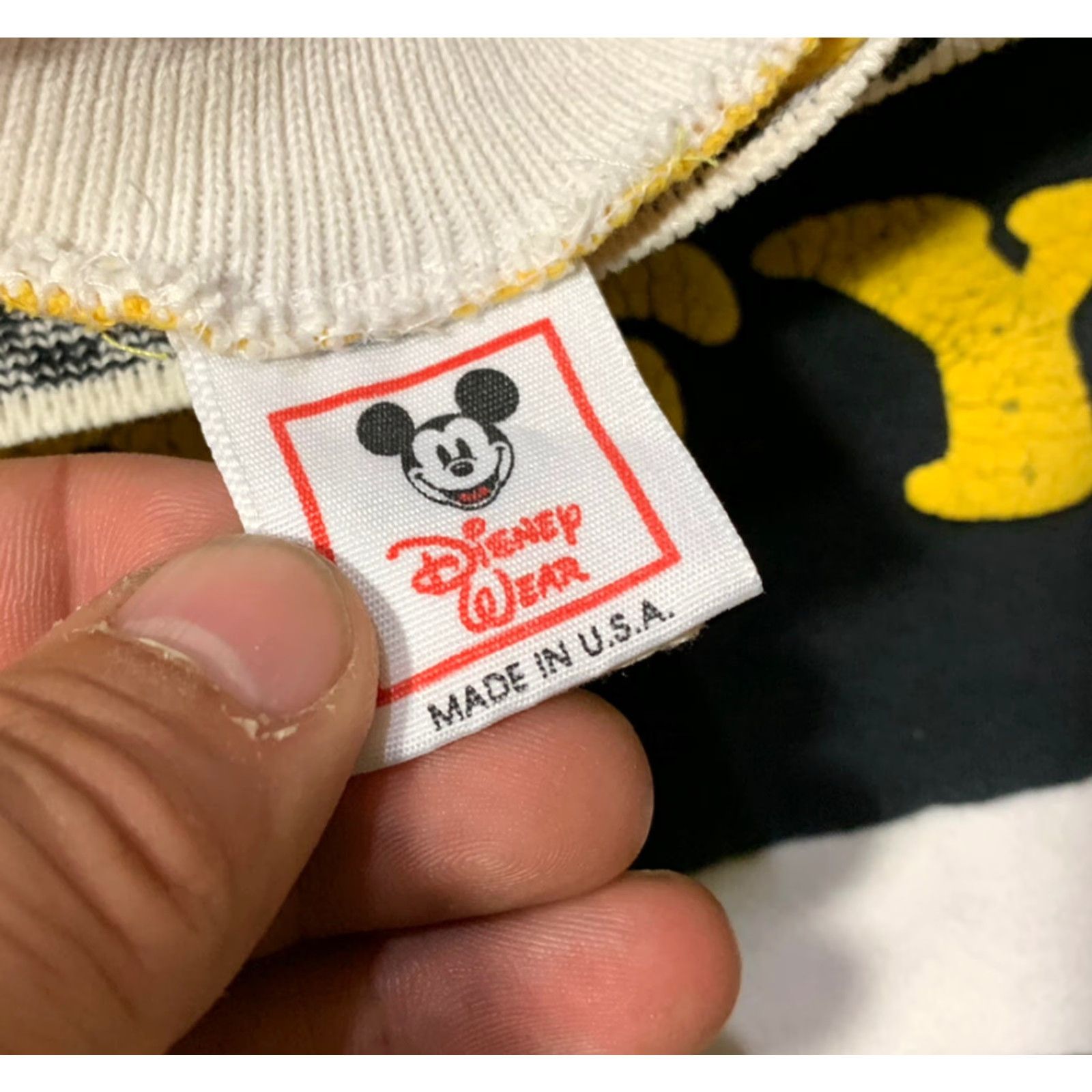 Disney Disney Goofy Mens Small Medium Color Block Crewneck Sweatshirt Size Small Extra Large Size US S / EU 44-46 / 1 - 4 Thumbnail