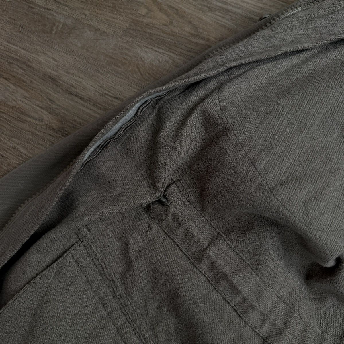 Mandarina Duck 2000S MANDARINA DUCK RAW CUT COATED FABRIC SHIRT JACKET Size L / US 10 / IT 46 - 8 Thumbnail