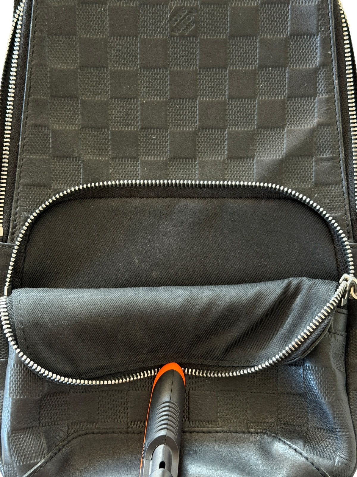 Louis Vuitton Louis Vuitton Damier Infini Black Leather Avenue Sling Bag Size ONE SIZE - 11 Thumbnail