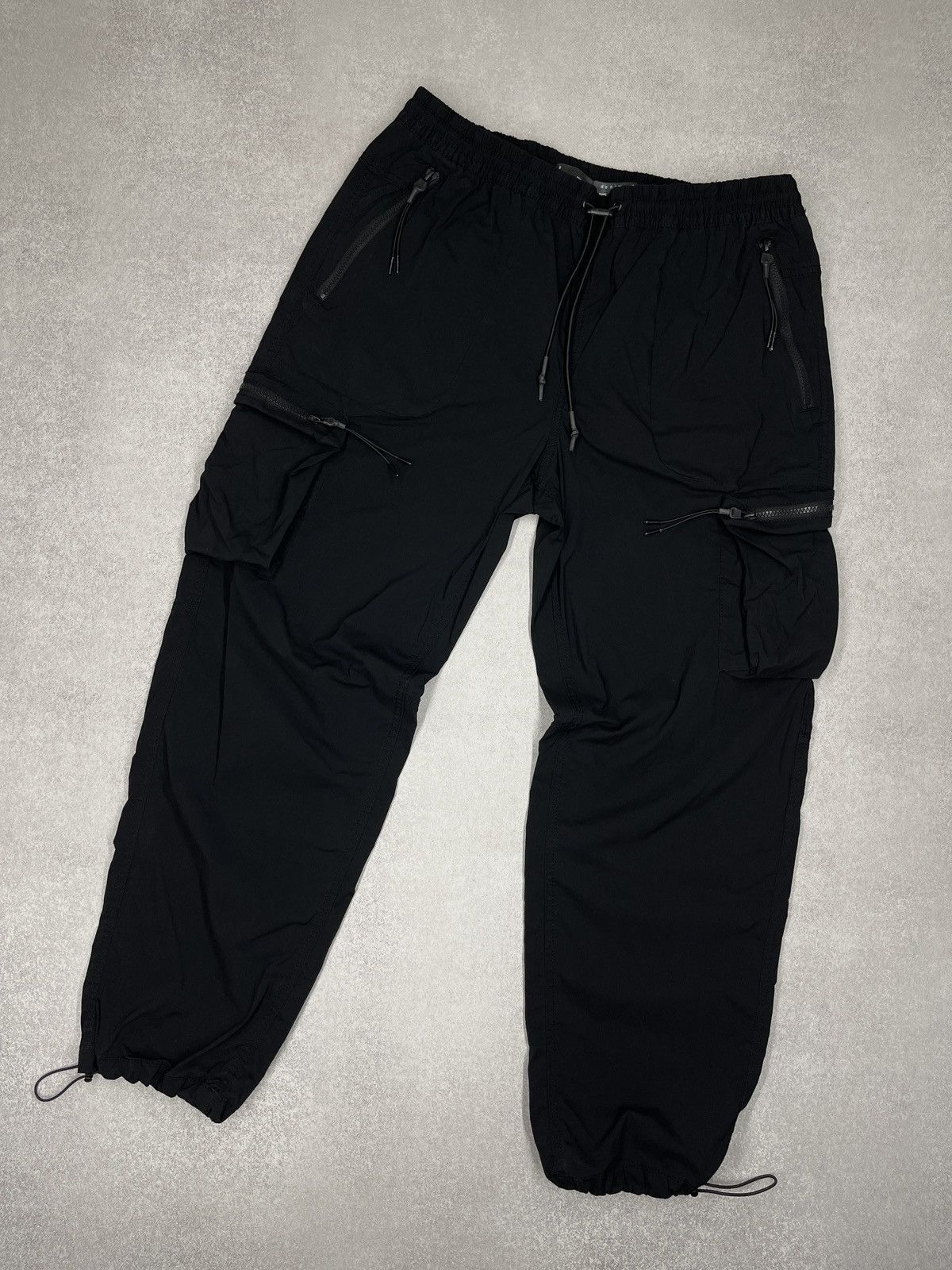 Primark Mens Primark Nylon Cargo Pants Black Parachute Multipocket Size US 34 / EU 50 - 1 Thumbnail