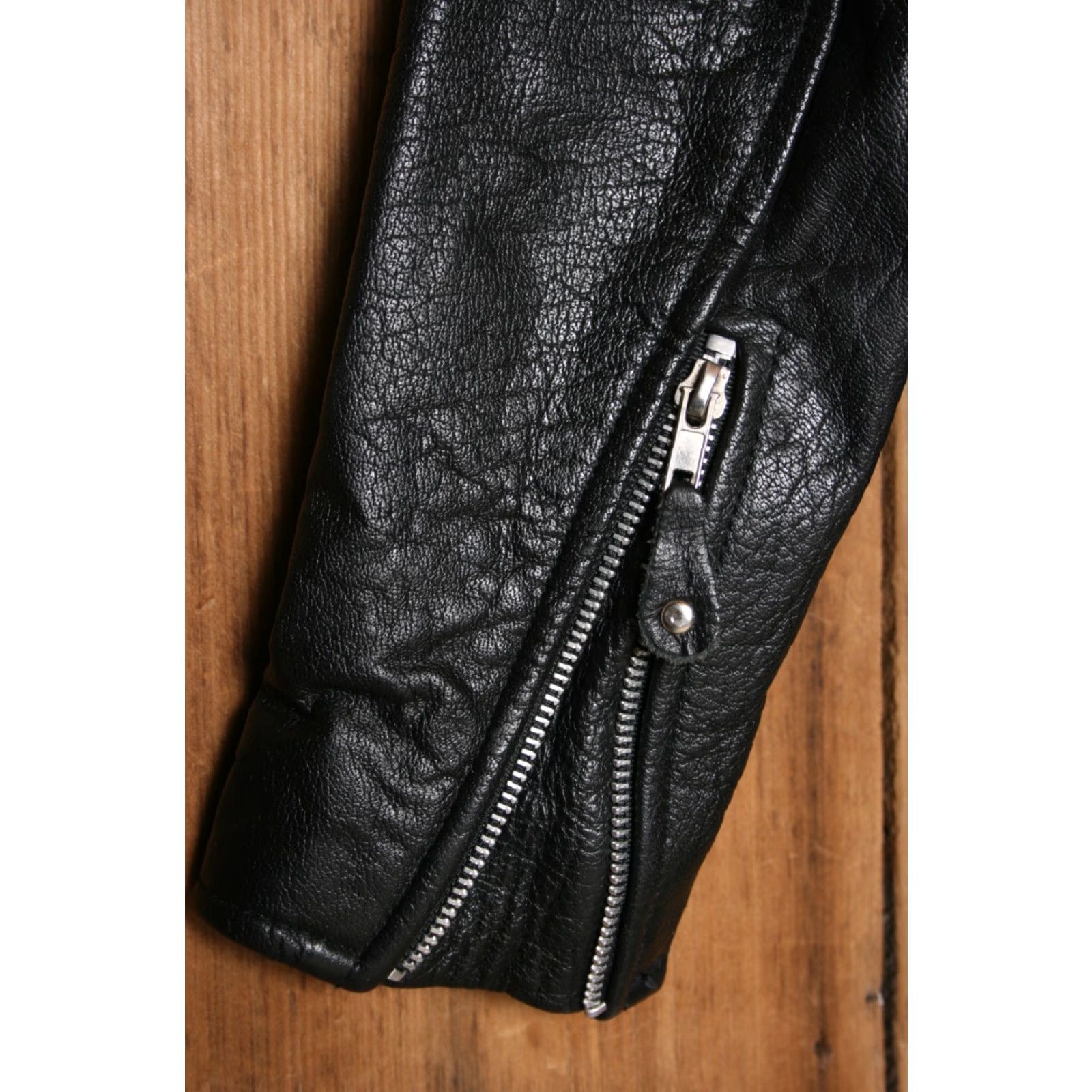 Element XELEMENT Black Leather Braided Side Lace Cafe Racer Moto Jacket Women's Sz. S Jacket Women Leather Moto Coat Shirt? Size S / US 4 / IT 40 - 6 Thumbnail