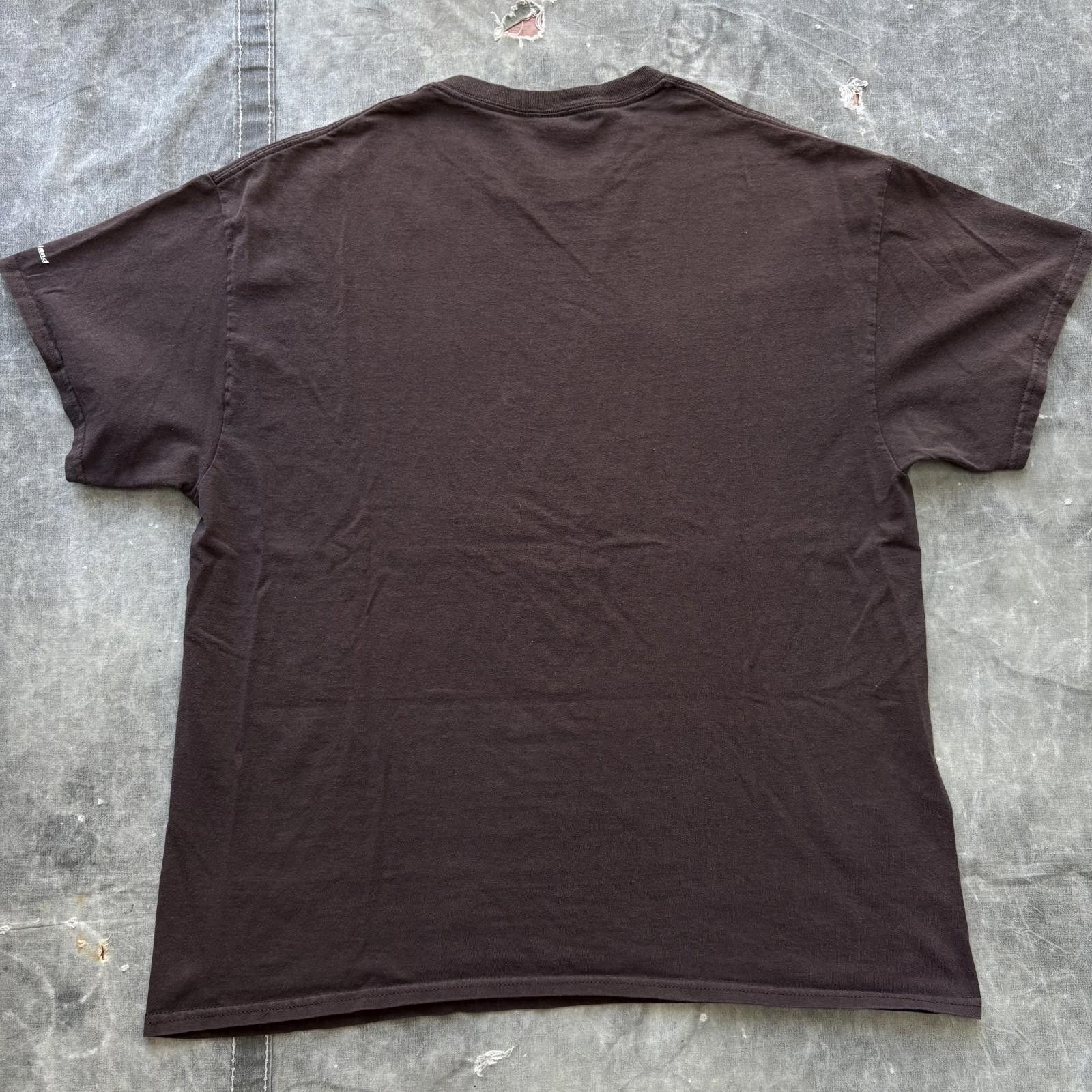 Vintage Vintage Y2K Skydive Affliction Font Chocolate Brown Shirt Size US XL / EU 56 / 4 - 4 Thumbnail