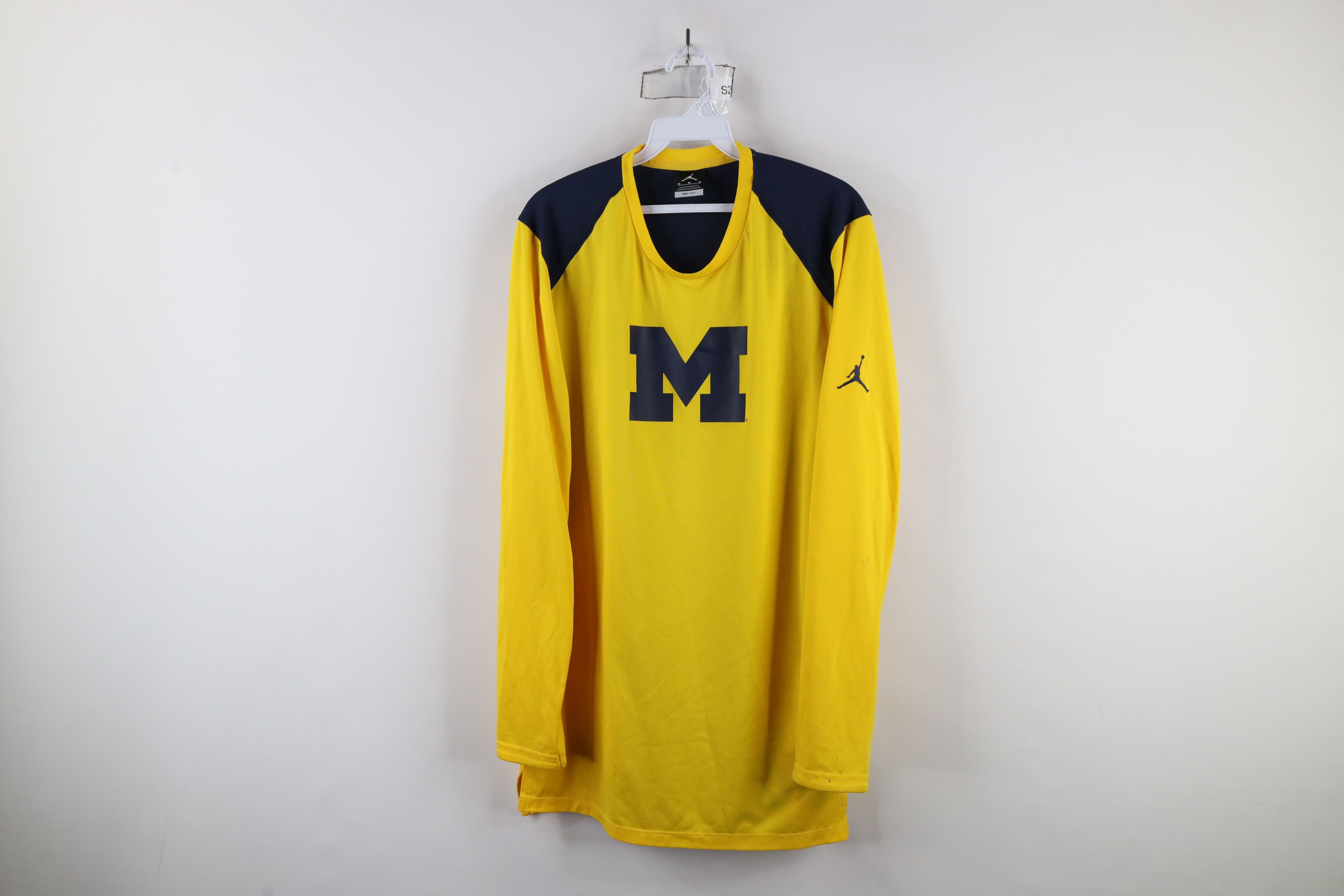 Nike × Vintage Nike Air Jordan Tech Jumpman Long Sleeve T-Shirt Yellow Size US M / EU 48-50 / 2 - 1 Thumbnail