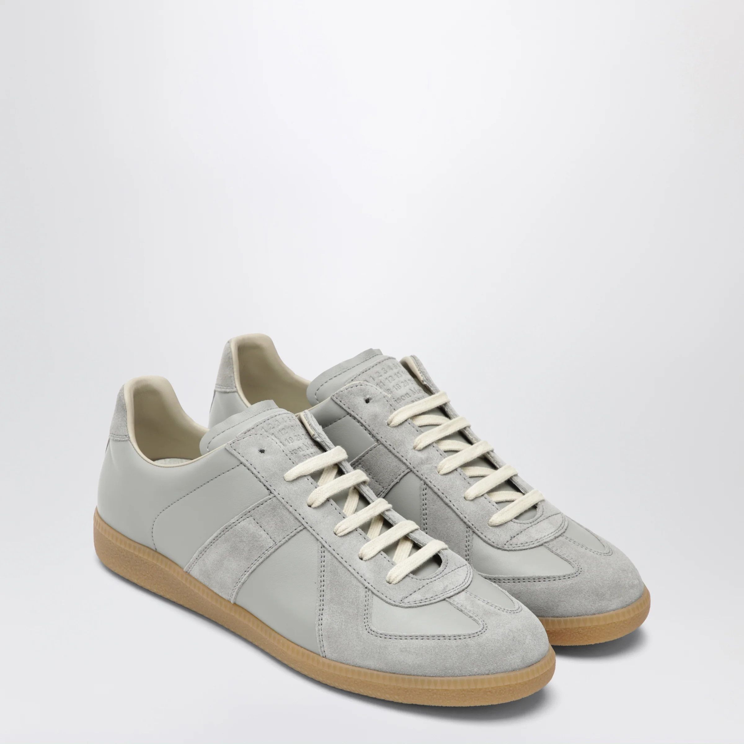 Maison Margiela o1d2blof0526 Relipca Low-Top Sneakers in Light Grey Size US 11 / EU 44 - 2 Thumbnail