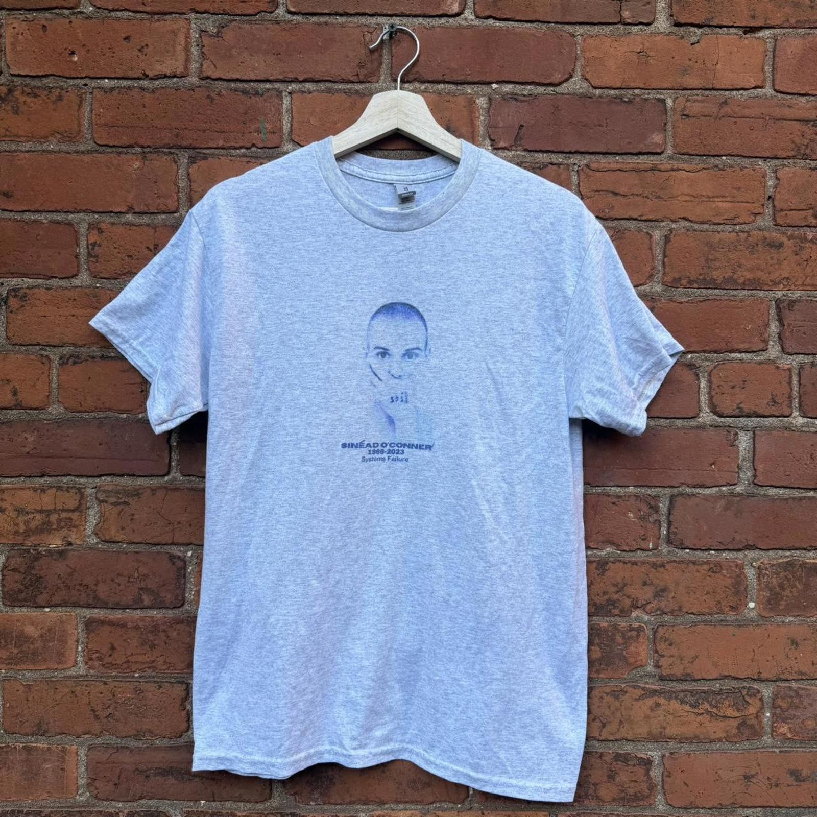 Gildan SINÉAD O CONNER stigma sucks t shirt M Size US M / EU 48-50 / 2 - 1 Thumbnail