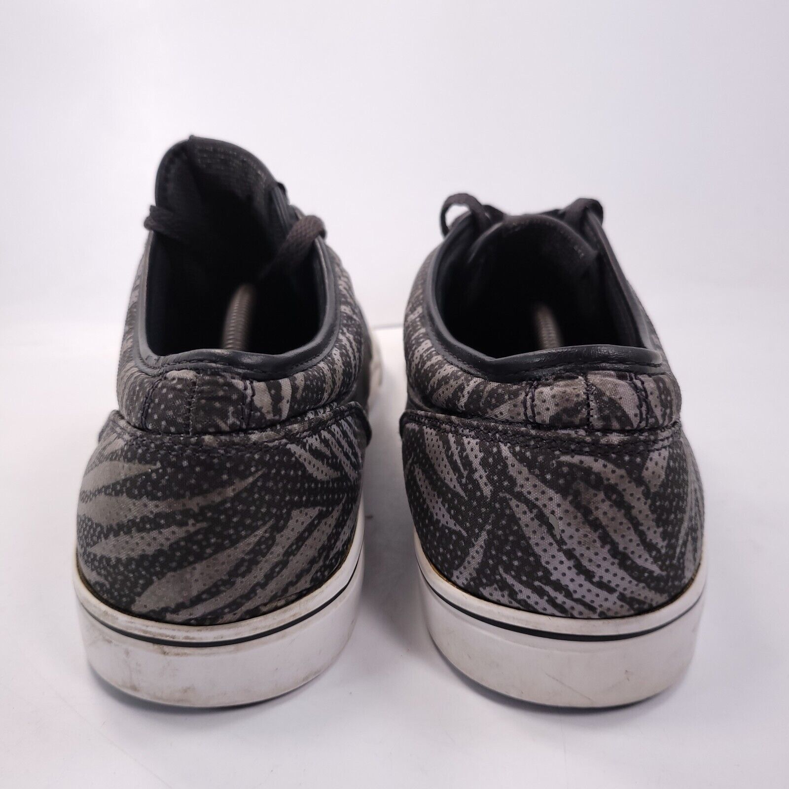 Nike Nike Toki Low TXT Shoe Mens Size 13 631697-004 Black Gray Size US 13 / EU 46 - 3 Thumbnail